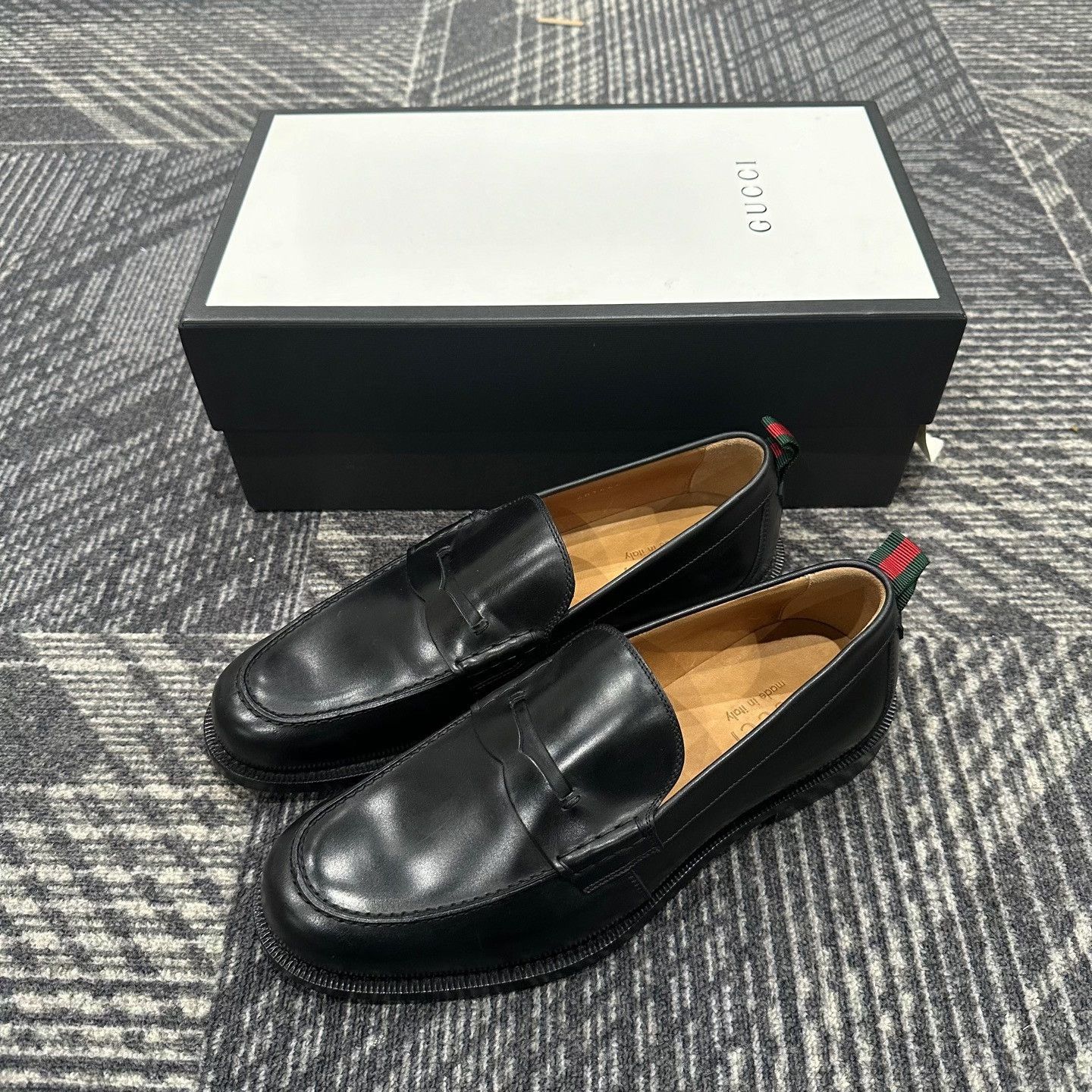 Gucci Gucci Web Detail Leather Loafers EU 42.5 Size US 9.5 / EU 42-43 - 2 Thumbnail