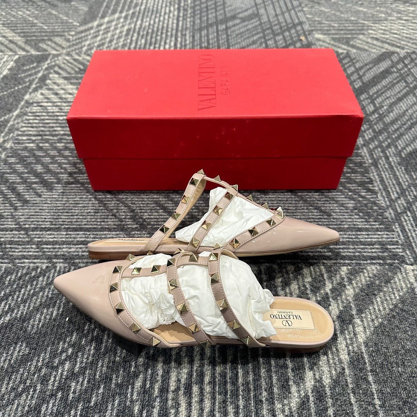 Valentino Valentino Rockstud Patent Leather Mules 36.5 Size US 6.5 / IT 36.5 - 5 Thumbnail