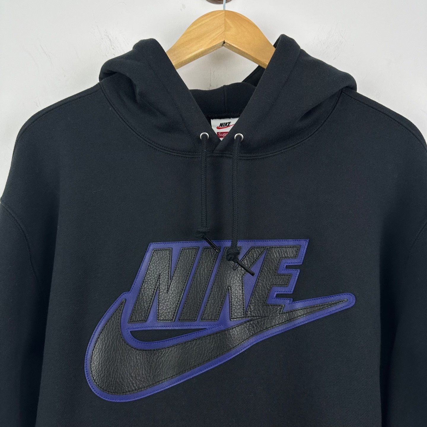 Nike × Supreme Nike x Supreme Leather Logo Hoodie Size L Size US L / EU 52-54 / 3 - 5 Thumbnail