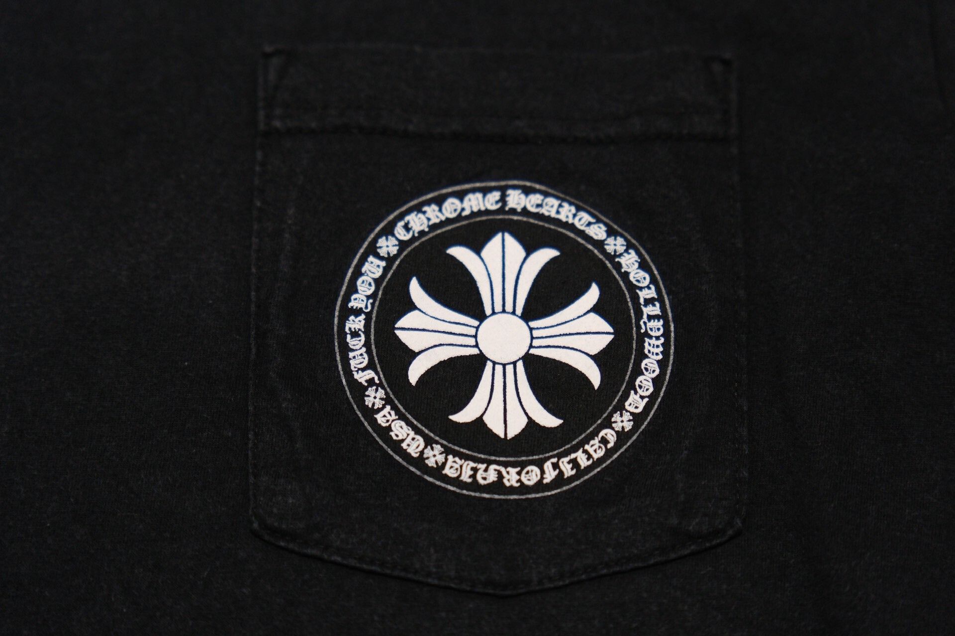 Chrome Hearts Chrome Hearts Horseshoe Cross Pocket T-Shirt M Size US M / EU 48-50 / 2 - 4 Thumbnail
