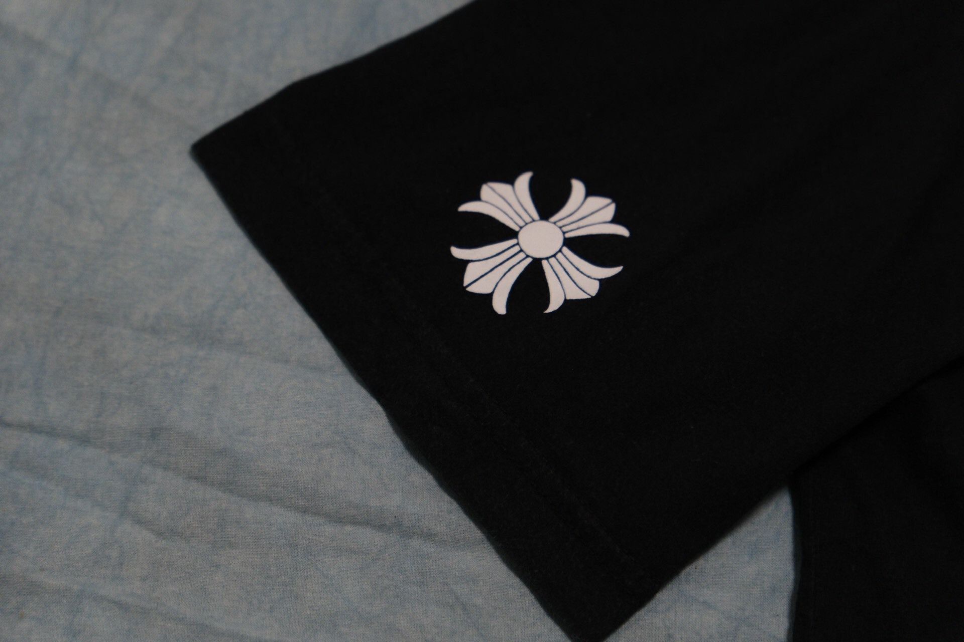 Chrome Hearts Chrome Hearts Horseshoe Cross Pocket T-Shirt M Size US M / EU 48-50 / 2 - 5 Thumbnail