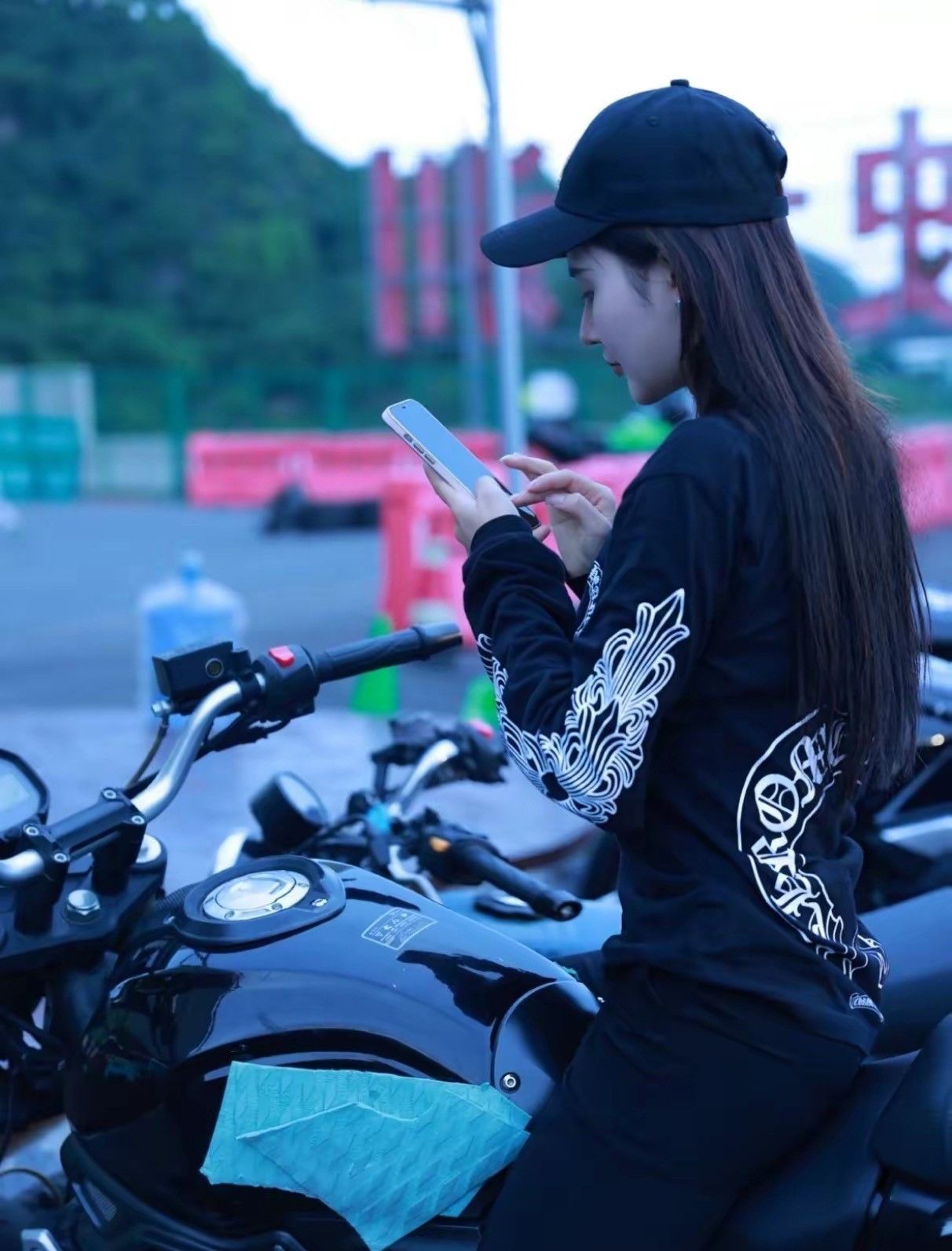 Chrome Hearts Chrome Hearts Hong Kong Horseshoe Long Sleeve S Size US S / EU 44-46 / 1 - 9 Thumbnail