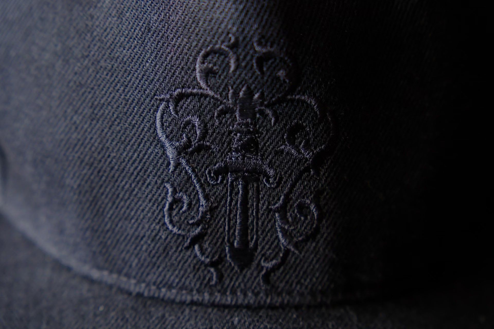 Chrome Hearts Chrome Hearts Embroidered Dagger Snapback Hat ONE SIZE Size ONE SIZE - 4 Thumbnail