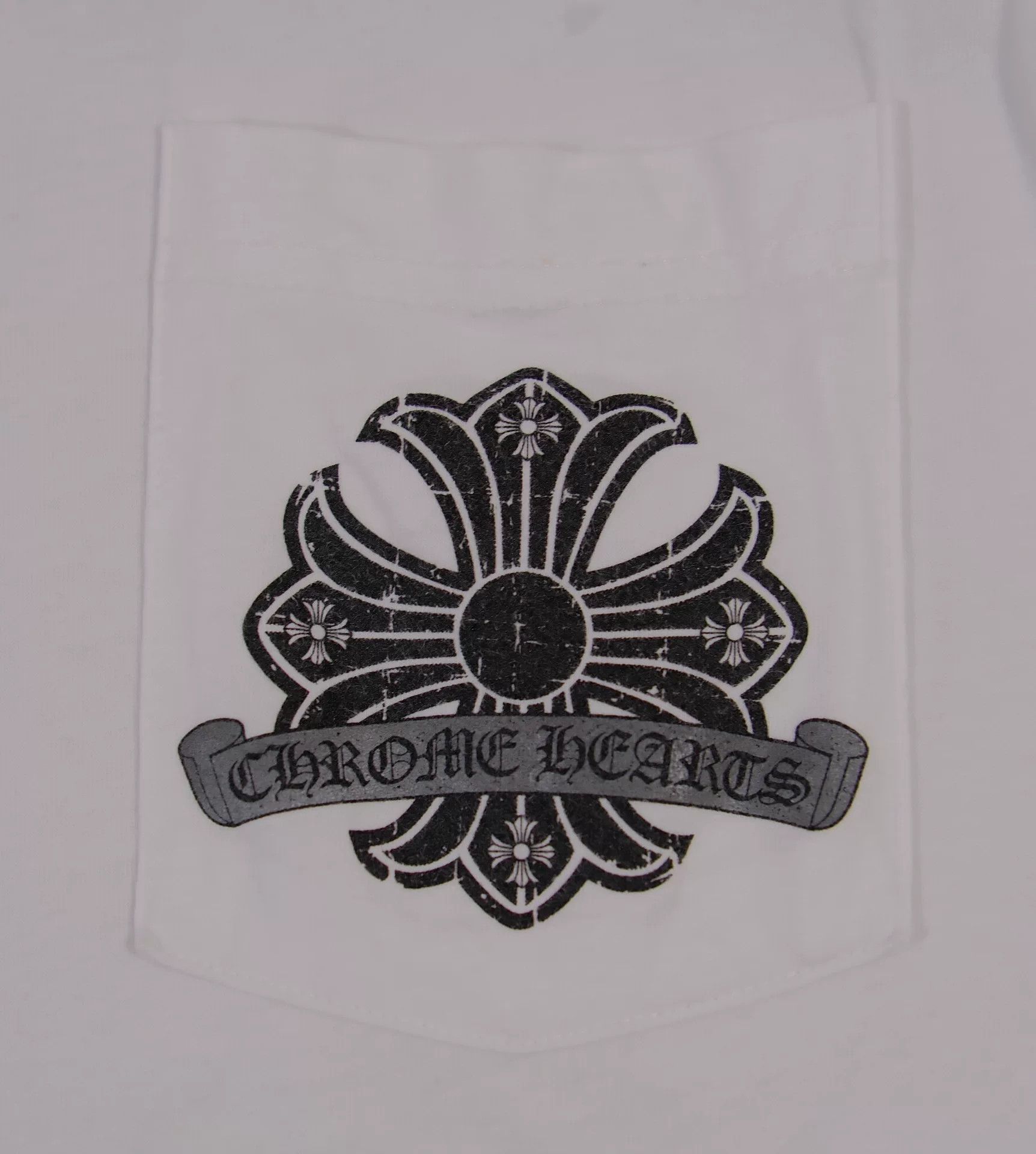 Chrome Hearts Chrome Hearts Horseshoe Logo Pocket T-Shirt S Size US S / EU 44-46 / 1 - 4 Thumbnail