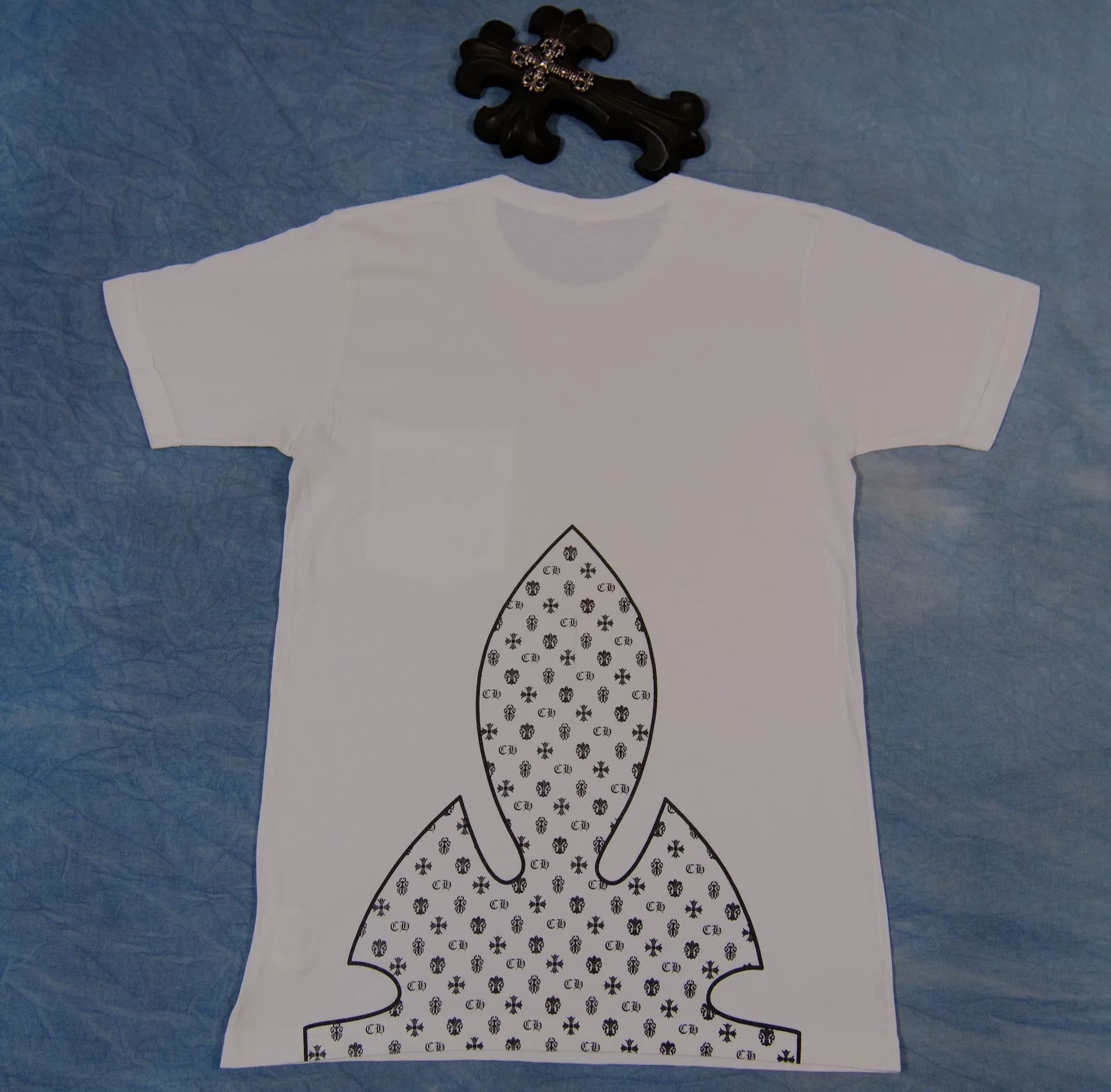 Chrome Hearts Chrome Hearts Monogram Logo Pocket T-Shirt Size S Size US S / EU 44-46 / 1 - 2 Thumbnail