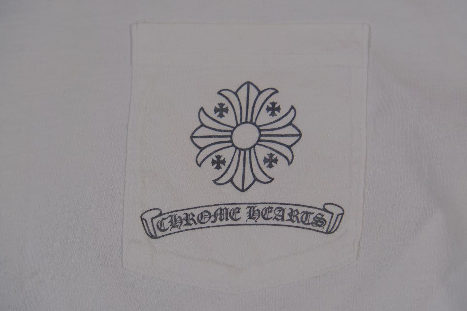 Chrome Hearts Chrome Hearts Silver Foil Grid Cross T-Shirt Size M Size US M / EU 48-50 / 2 - 4 Thumbnail