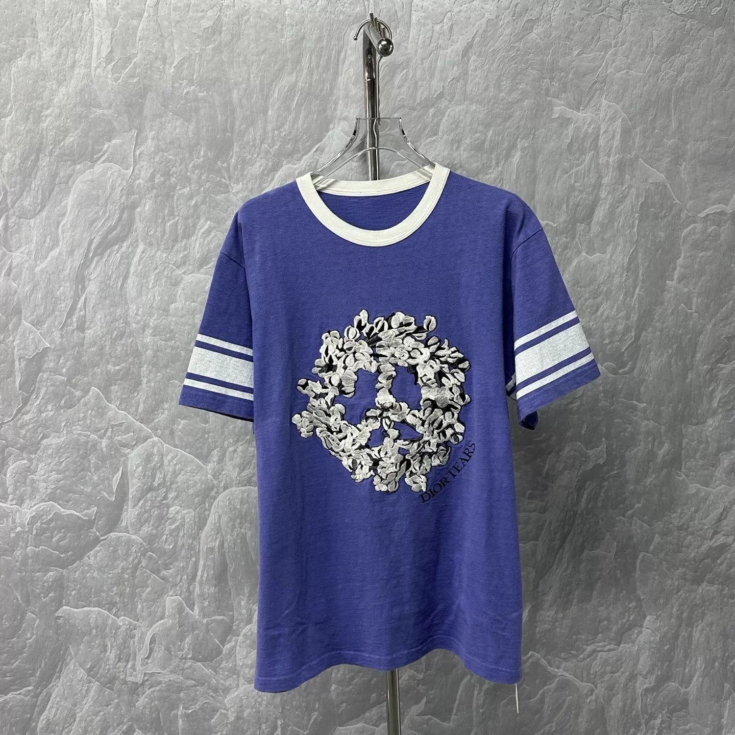 Dior Dior x Denim Tears Embroidered Peace T-Shirt XL Size US XL / EU 56 / 4 - 2 Thumbnail
