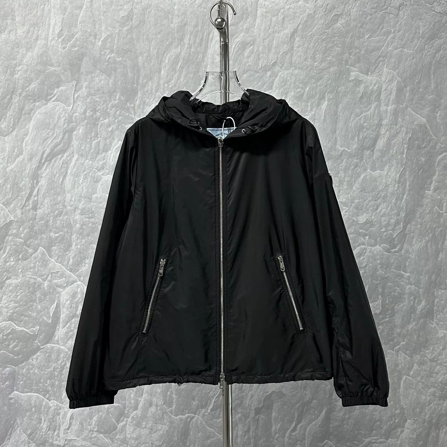 Prada Prada Triangle Logo Hooded Jacket IT 42 Size M / US 6-8 / IT 42-44 - 2 Thumbnail