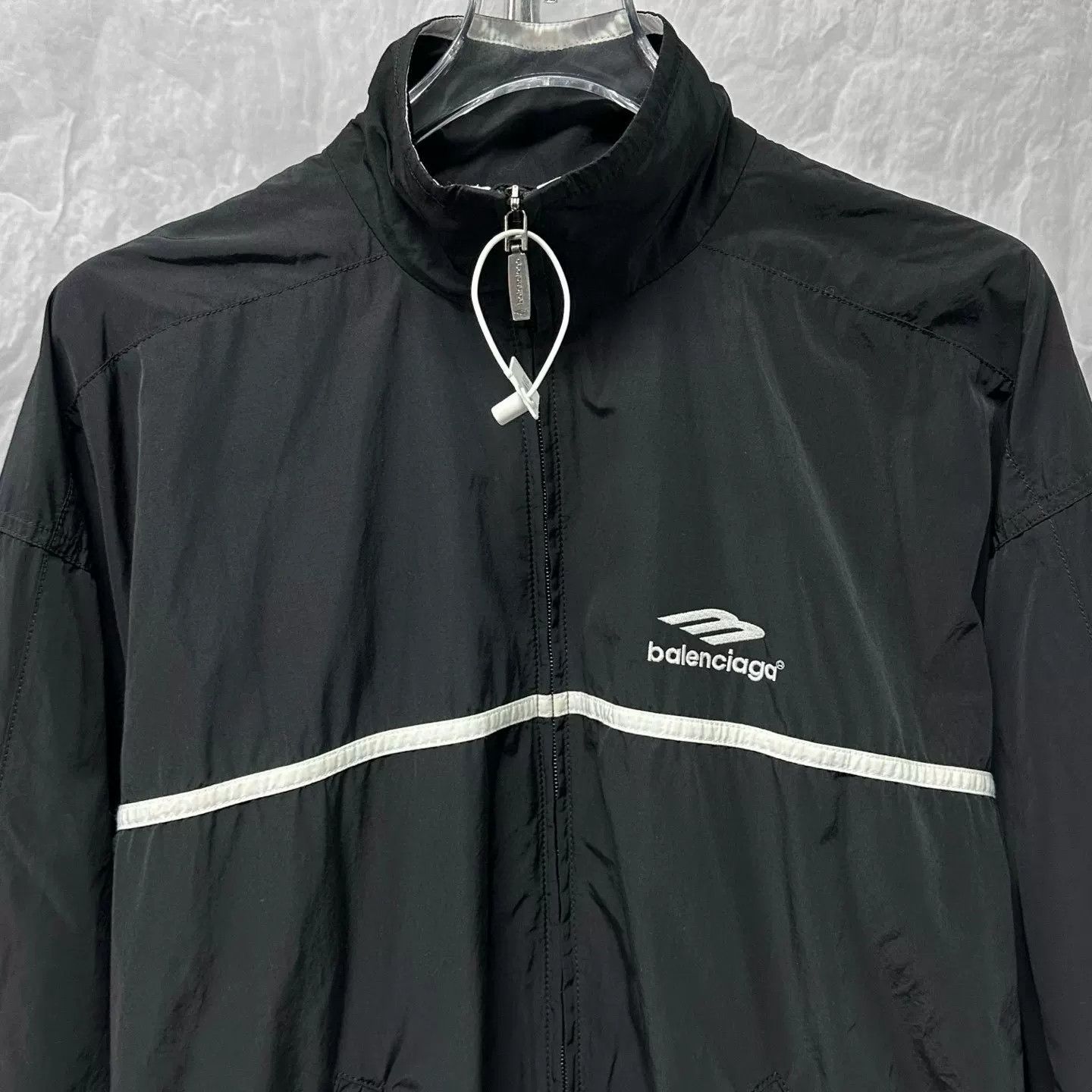 Balenciaga Balenciaga 3B Embroidered Track Jacket XXS Size US XXS / EU 40 - 3 Thumbnail