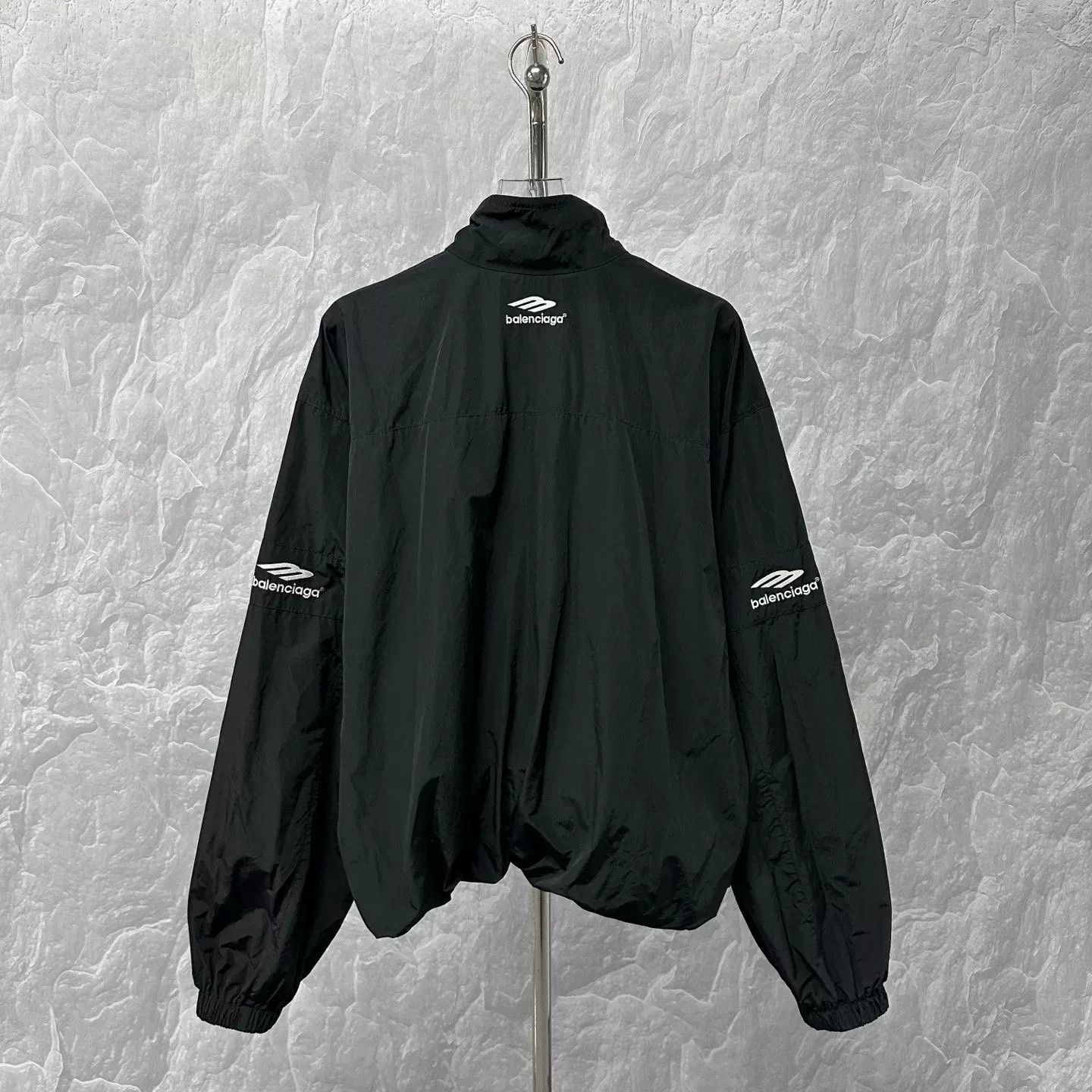 Balenciaga Balenciaga 3B Embroidered Track Jacket XXS Size US XXS / EU 40 - 5 Thumbnail