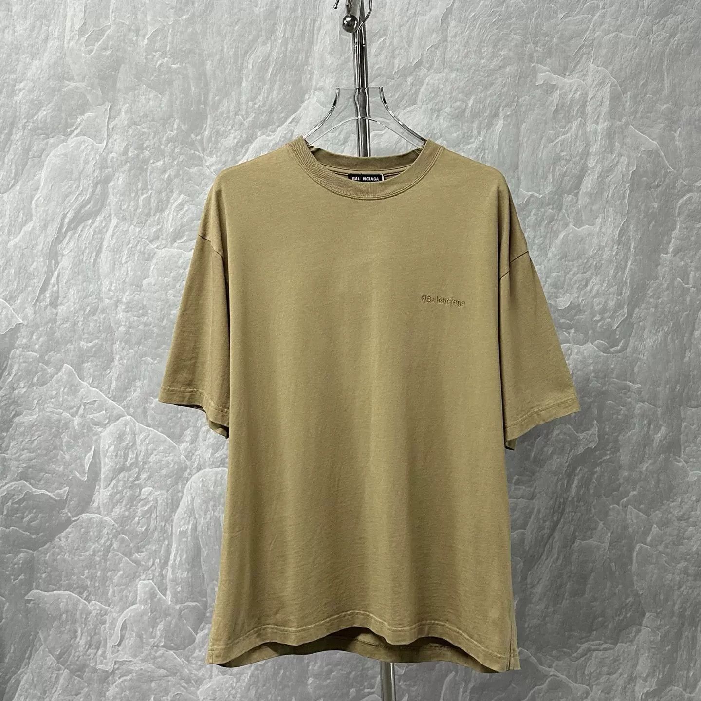 Balenciaga Balenciaga Embroidered Logo T-Shirt Size L Size US L / EU 52-54 / 3 - 2 Thumbnail