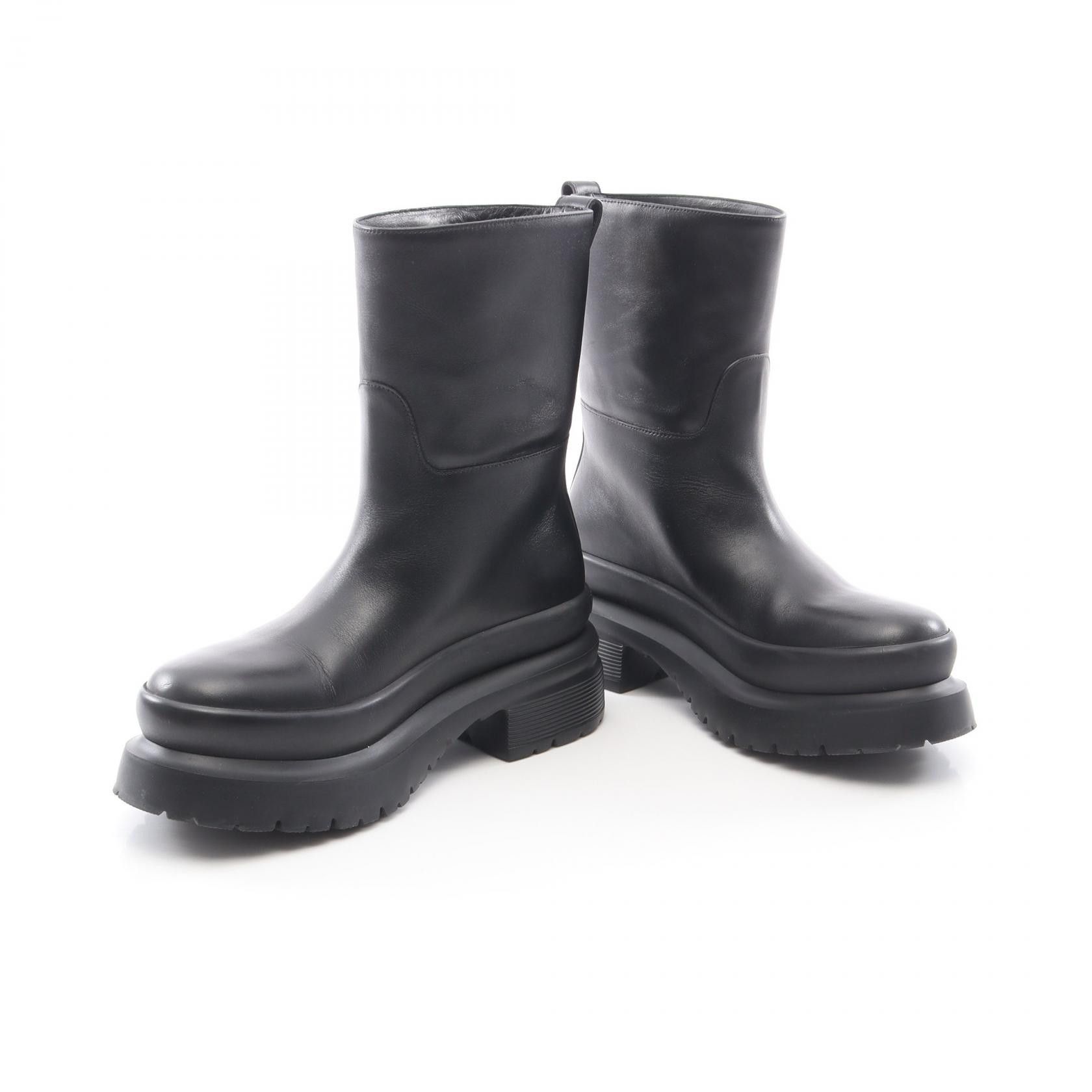 Valentino Valentino Valentino Garavani Roman Studs Leather Boots Leather Shoes DUTY FREE for USA Size ONE SIZE - 3 Thumbnail