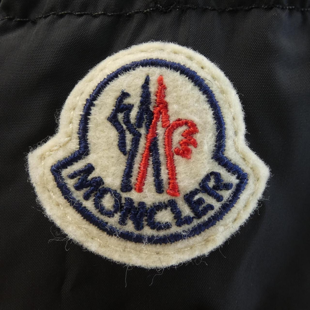 Moncler Moncler Moncler CLUNY Down Jacket Textile Outerwear CLUNY DUTY FREE for USA Size ONE SIZE - 9 Thumbnail