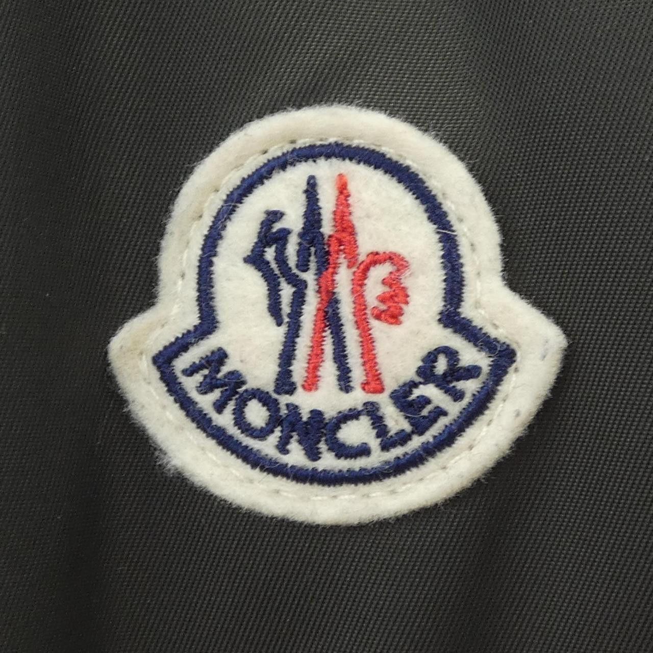 Moncler Moncler Moncler FATSIALFUR Down Coat Fur Outerwear FATSIALFUR DUTY FREE for USA Size ONE SIZE - 8 Thumbnail