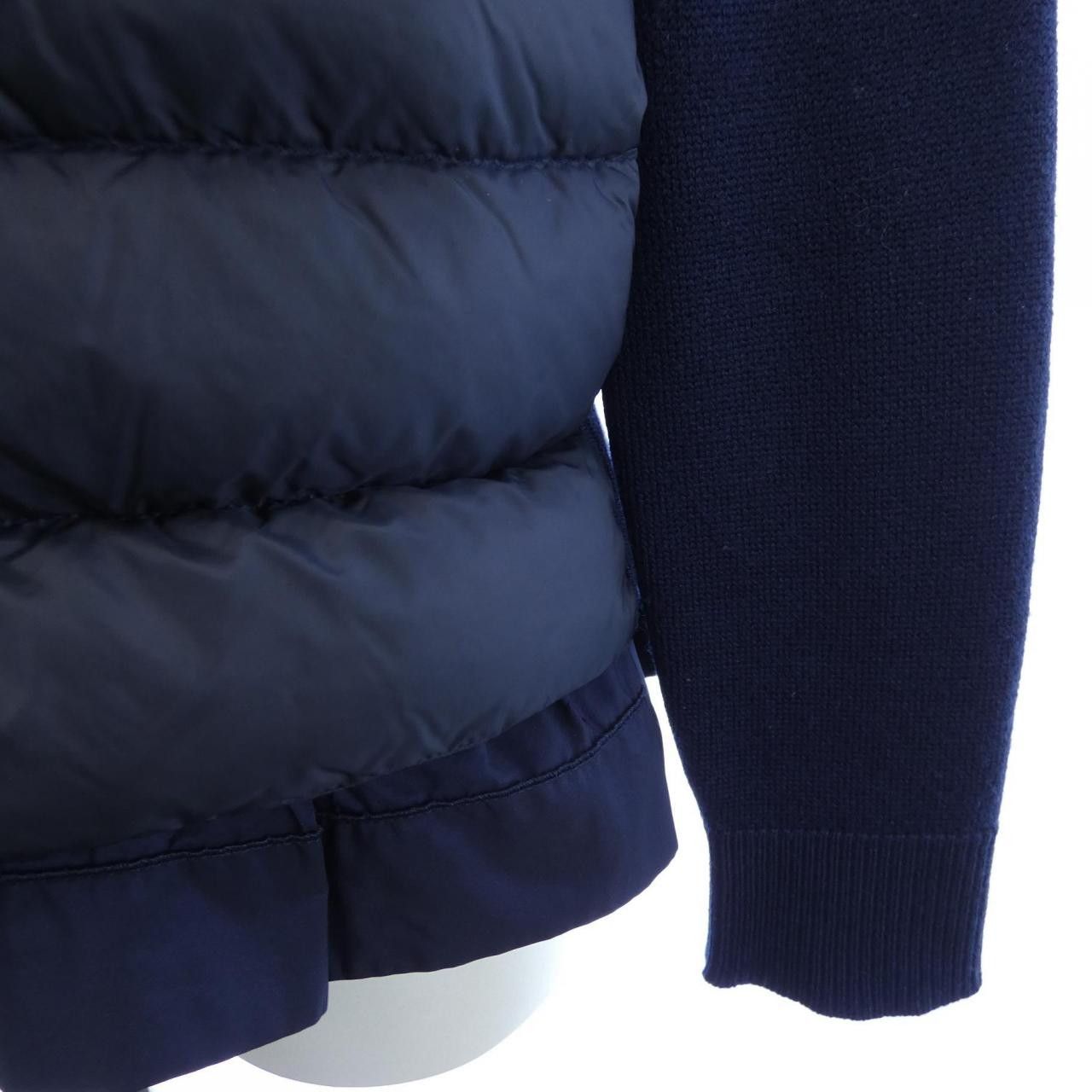 Moncler Moncler Moncler Down Jacket Textile Outerwear 20939487600 DUTY FREE for USA Size ONE SIZE - 7 Thumbnail