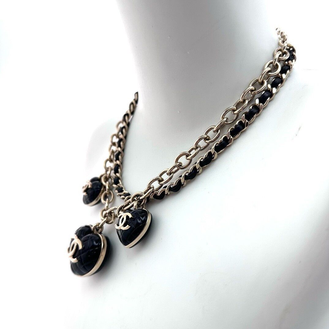 Chanel Chanel Silver Heart Pendant Necklace Size ONE SIZE - 5 Thumbnail