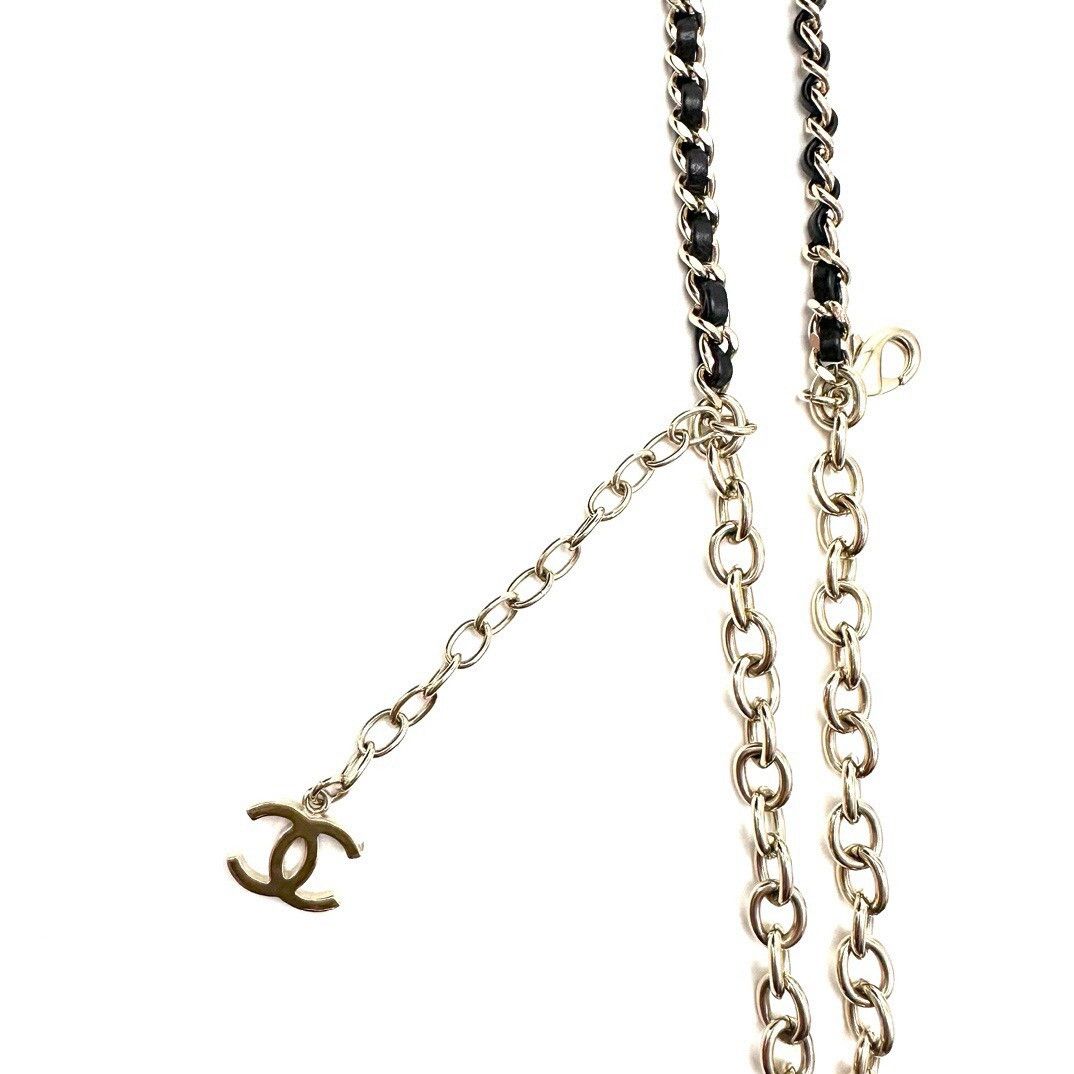 Chanel Chanel Silver Heart Pendant Necklace Size ONE SIZE - 2 Thumbnail