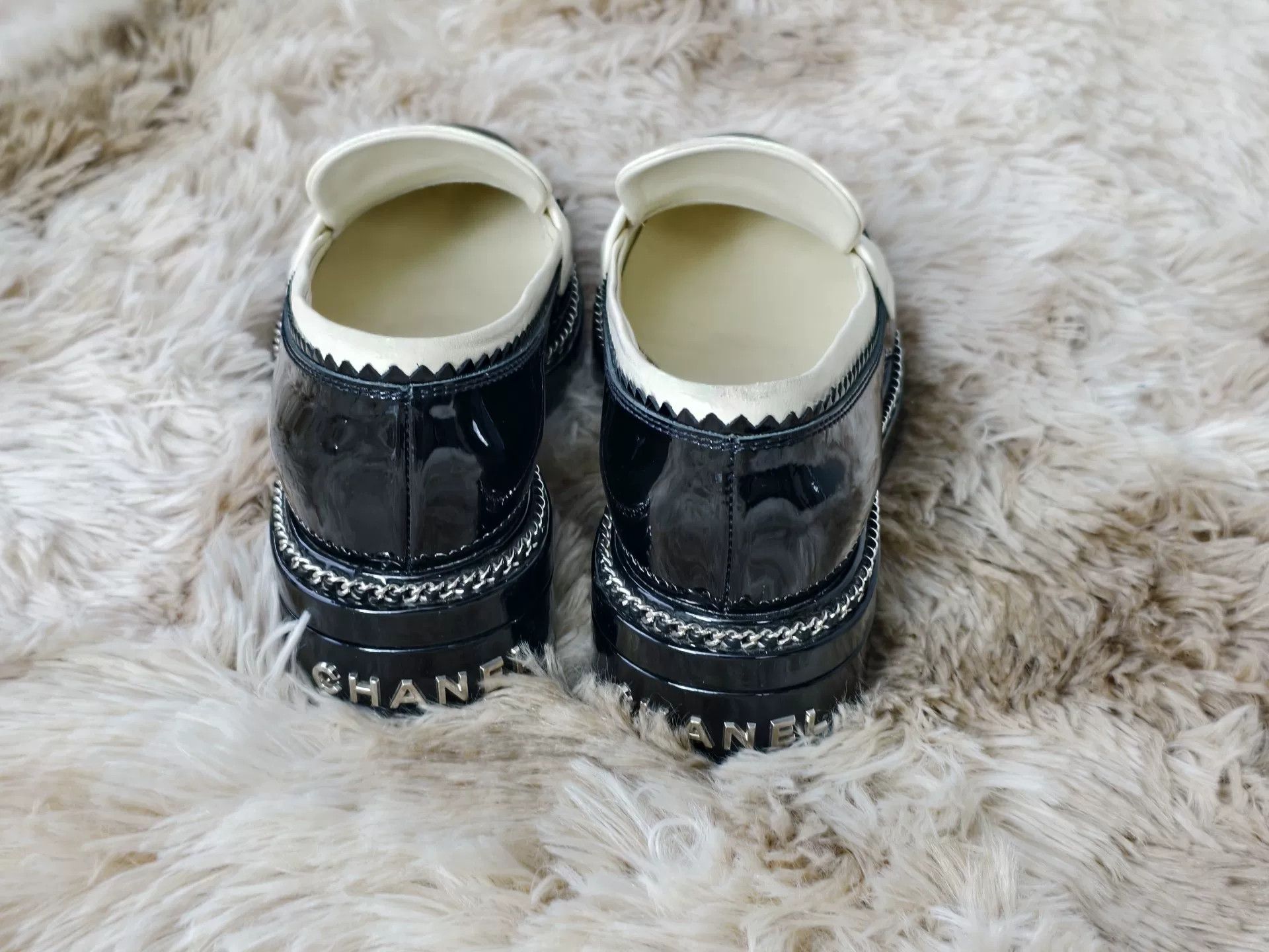 Chanel Chanel Black White Patent Leather Loafers Size US 4 / IT 34 - 4 Thumbnail