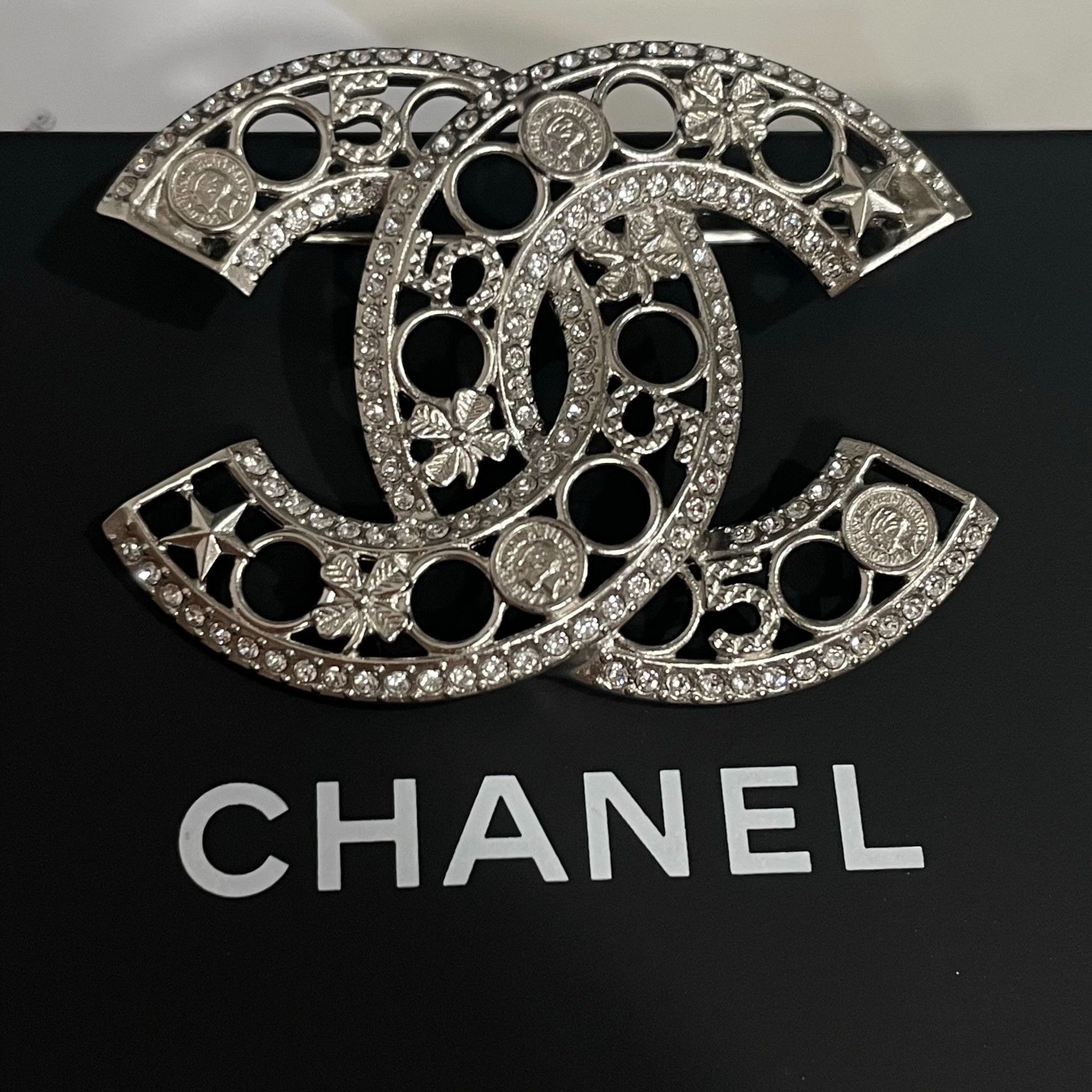 Chanel Chanel 24B Hollow Double C Brooch Size ONE SIZE - 2 Thumbnail