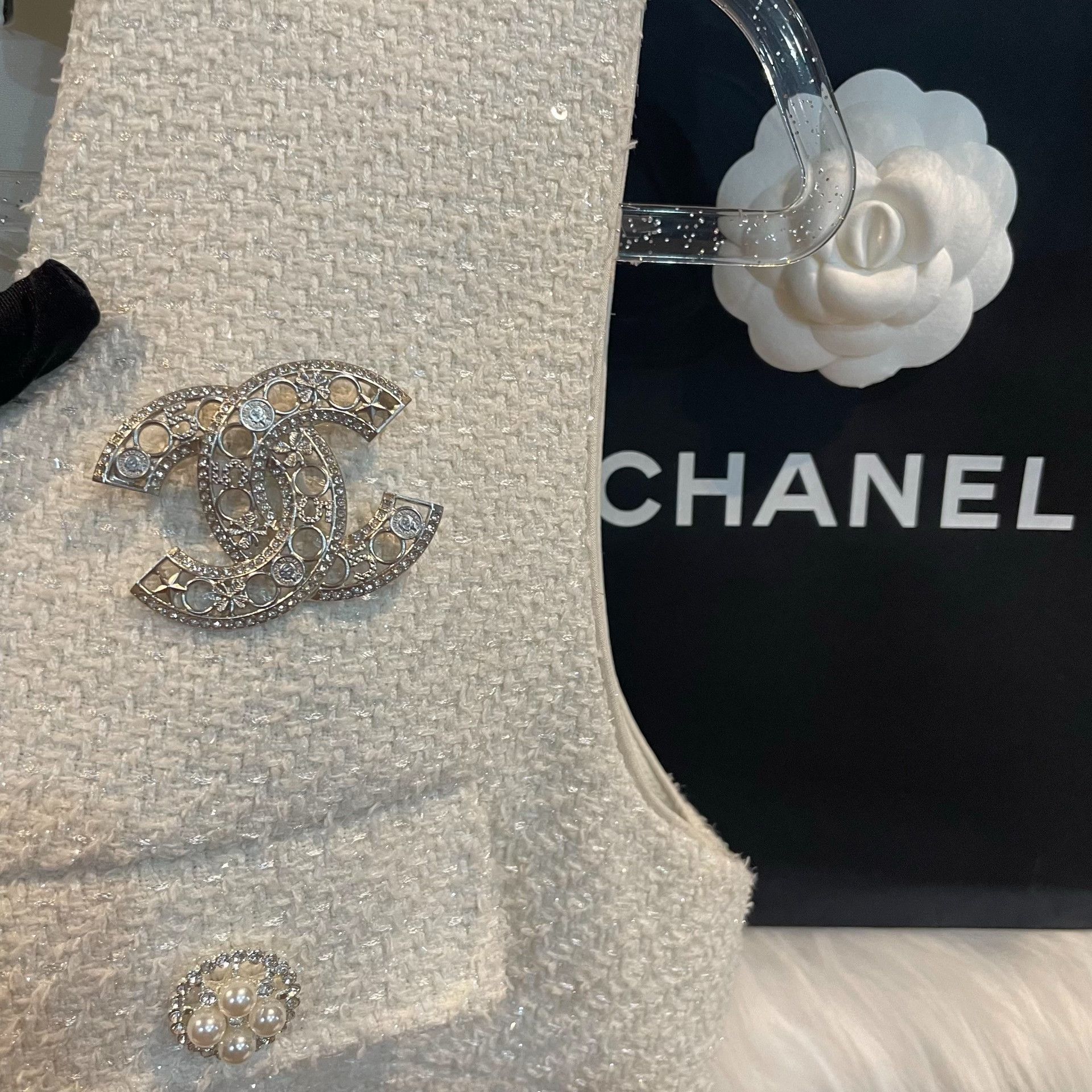 Chanel Chanel 24B Hollow Double C Brooch Size ONE SIZE - 8 Thumbnail
