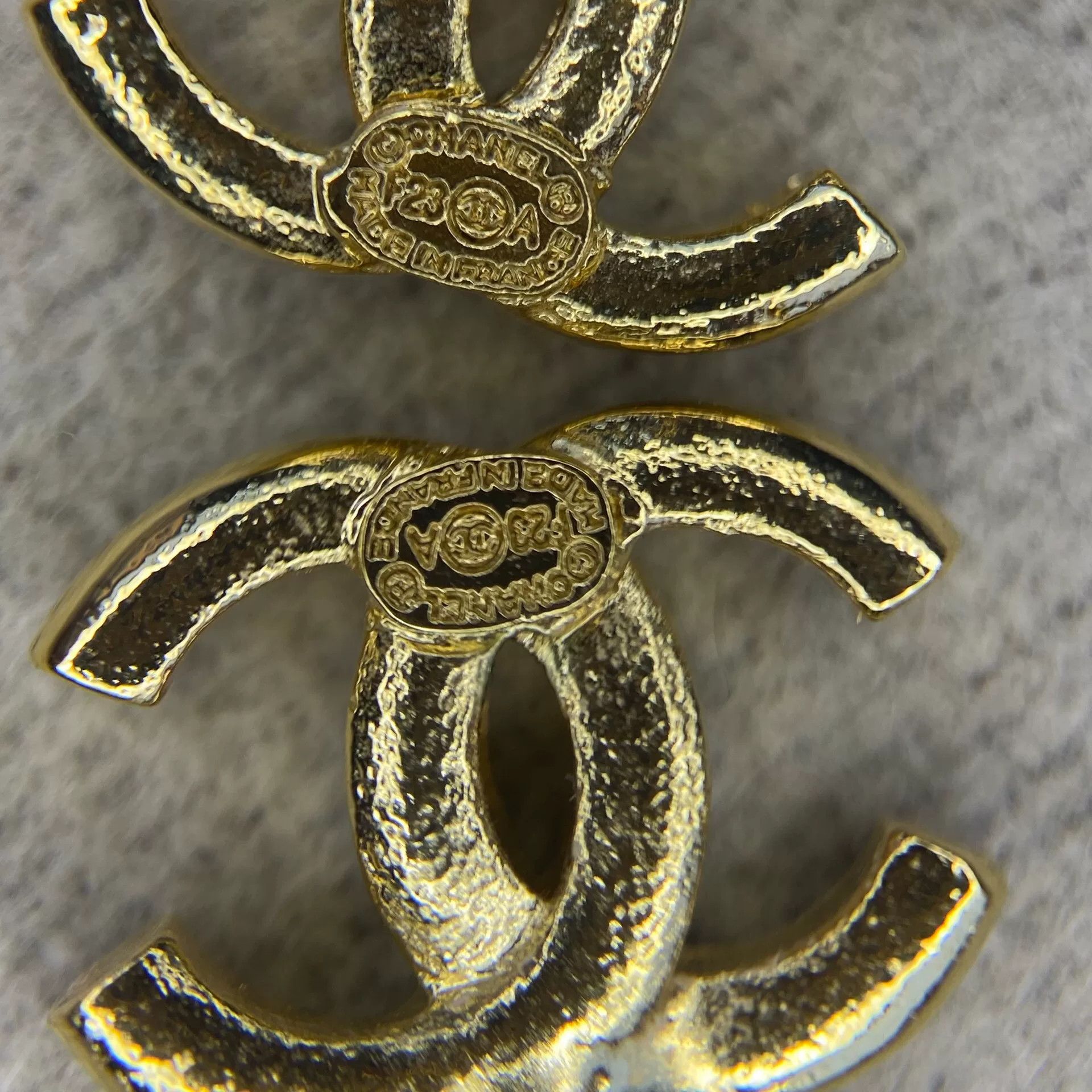 Chanel Chanel 23A Gold Flower Double C Diamond Earrings Size ONE SIZE - 3 Thumbnail