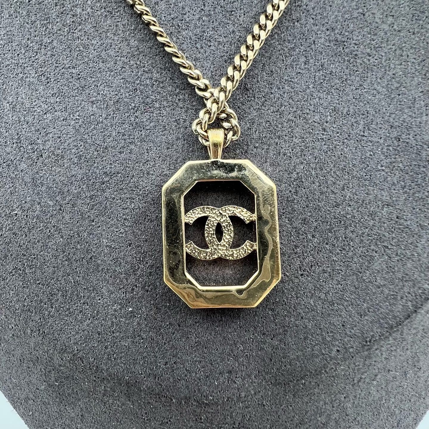 Chanel Chanel Gold Square Double C Diamond Necklace Size ONE SIZE - 3 Thumbnail