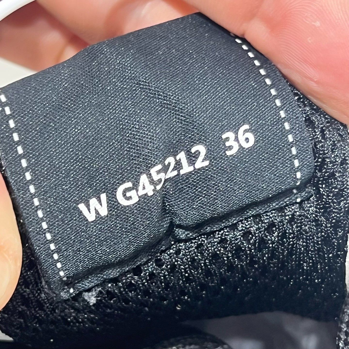Chanel Chanel 23C Black White Double C Sneakers Size US 5 / IT 35 - 8 Thumbnail