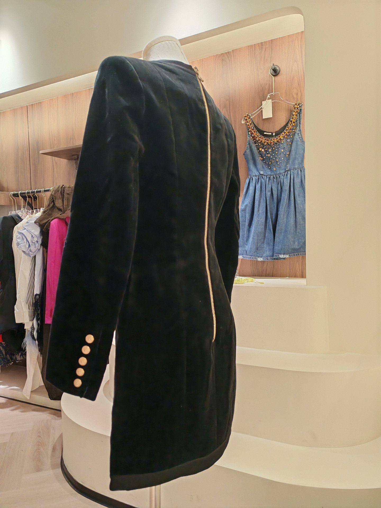 Balmain Balmain Black Velvet Double-Breasted Dress Size XS / US 0-2 / IT 36-38 - 2 Thumbnail