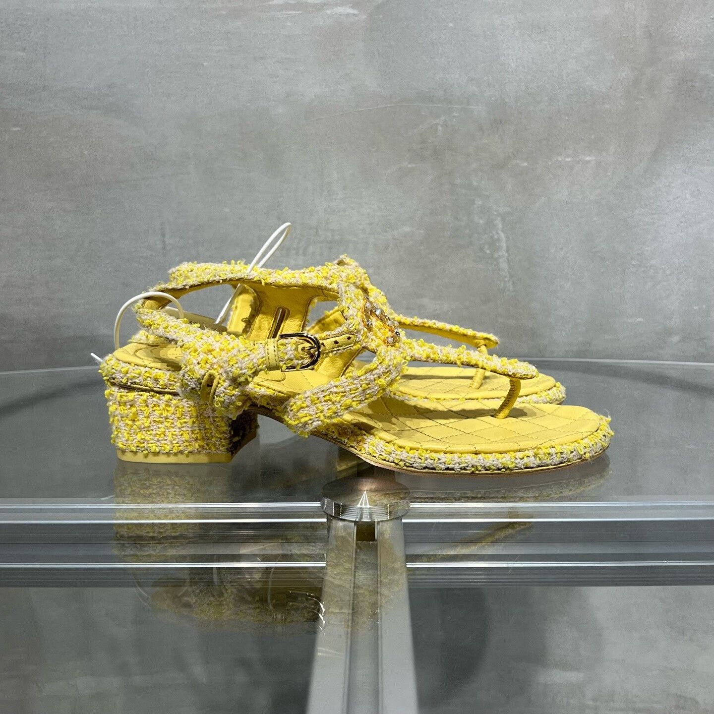 Chanel Chanel Yellow Tweed Double C Sandals Size US 6 / IT 36 - 4 Thumbnail