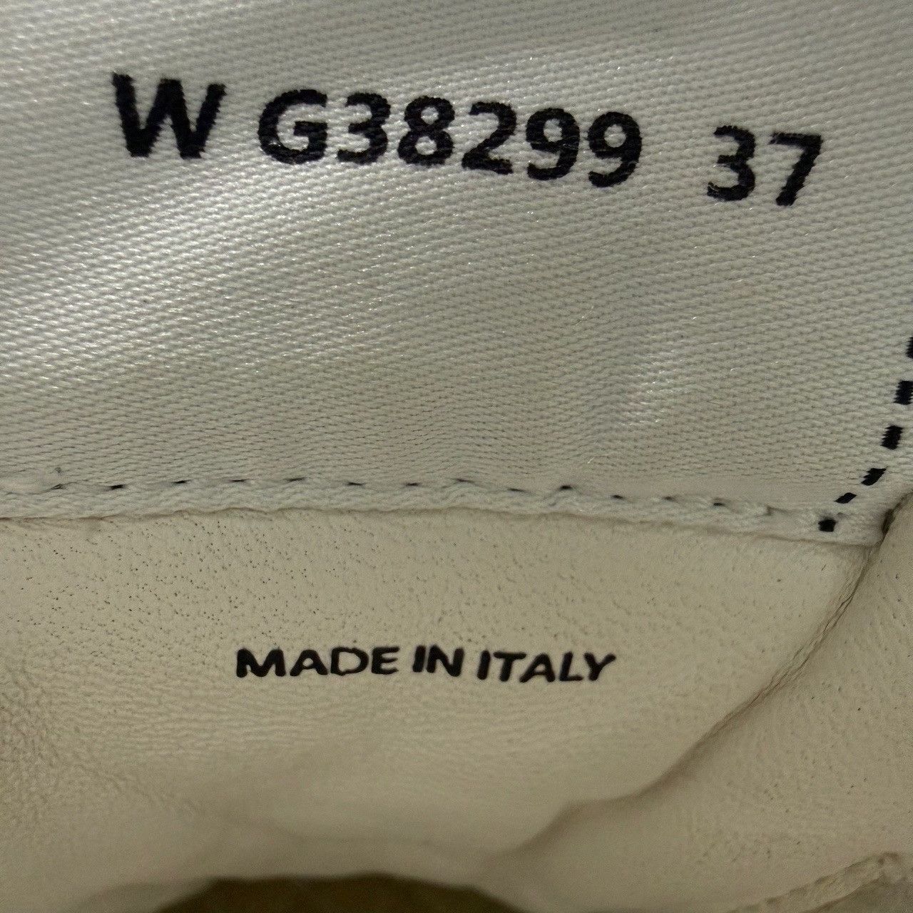 Chanel Chanel Double C Logo Low-Top Tweed Sneakers Size US 6 / IT 36 - 6 Thumbnail