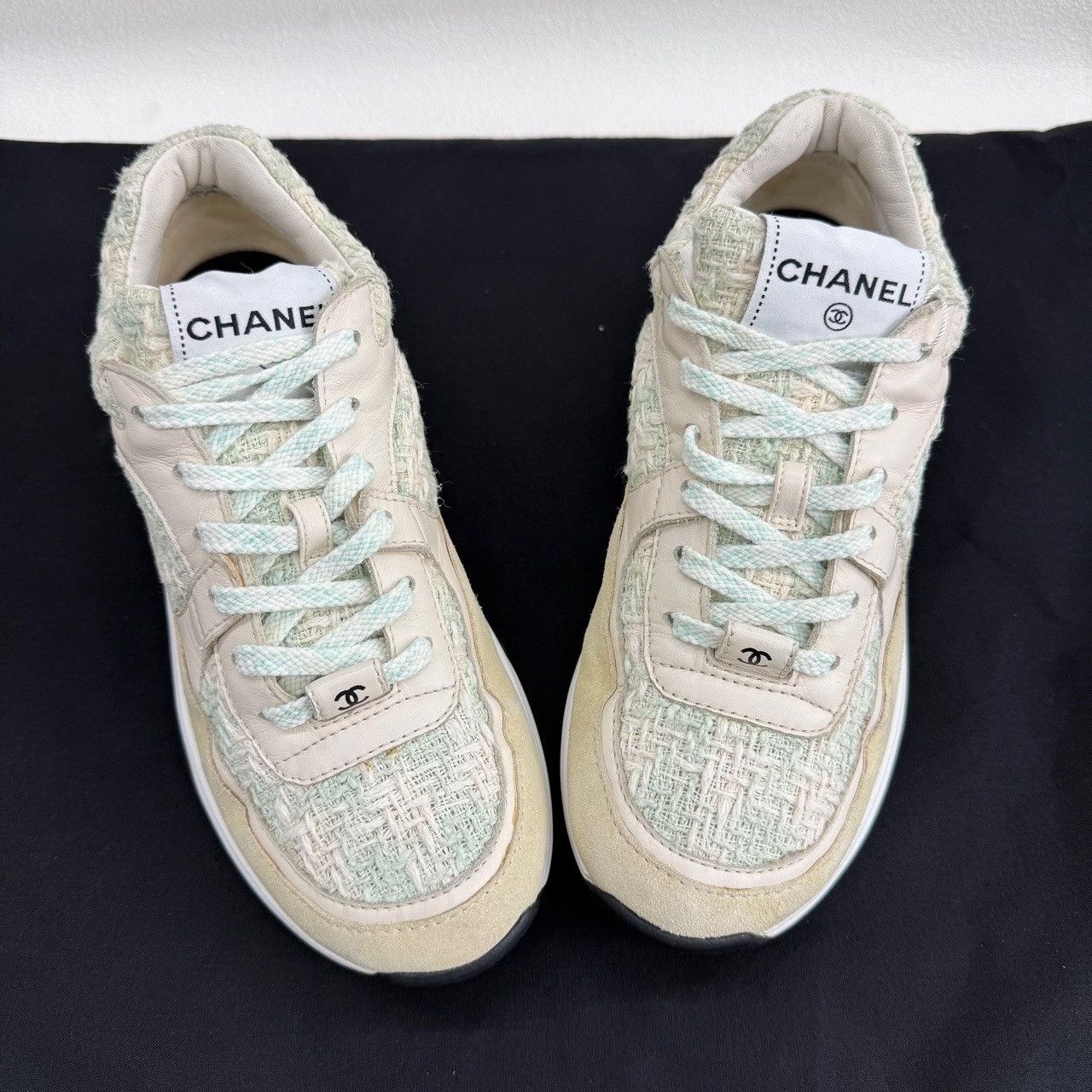 Chanel Chanel Double C Logo Low-Top Tweed Sneakers Size US 6 / IT 36 - 9 Thumbnail