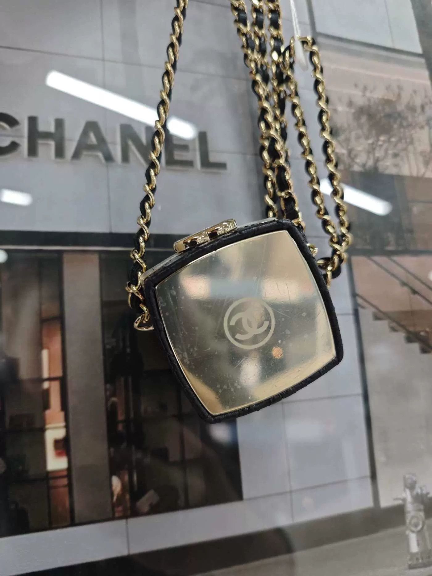 Chanel Chanel Mini Gold Accessory Bag Size ONE SIZE - 3 Thumbnail