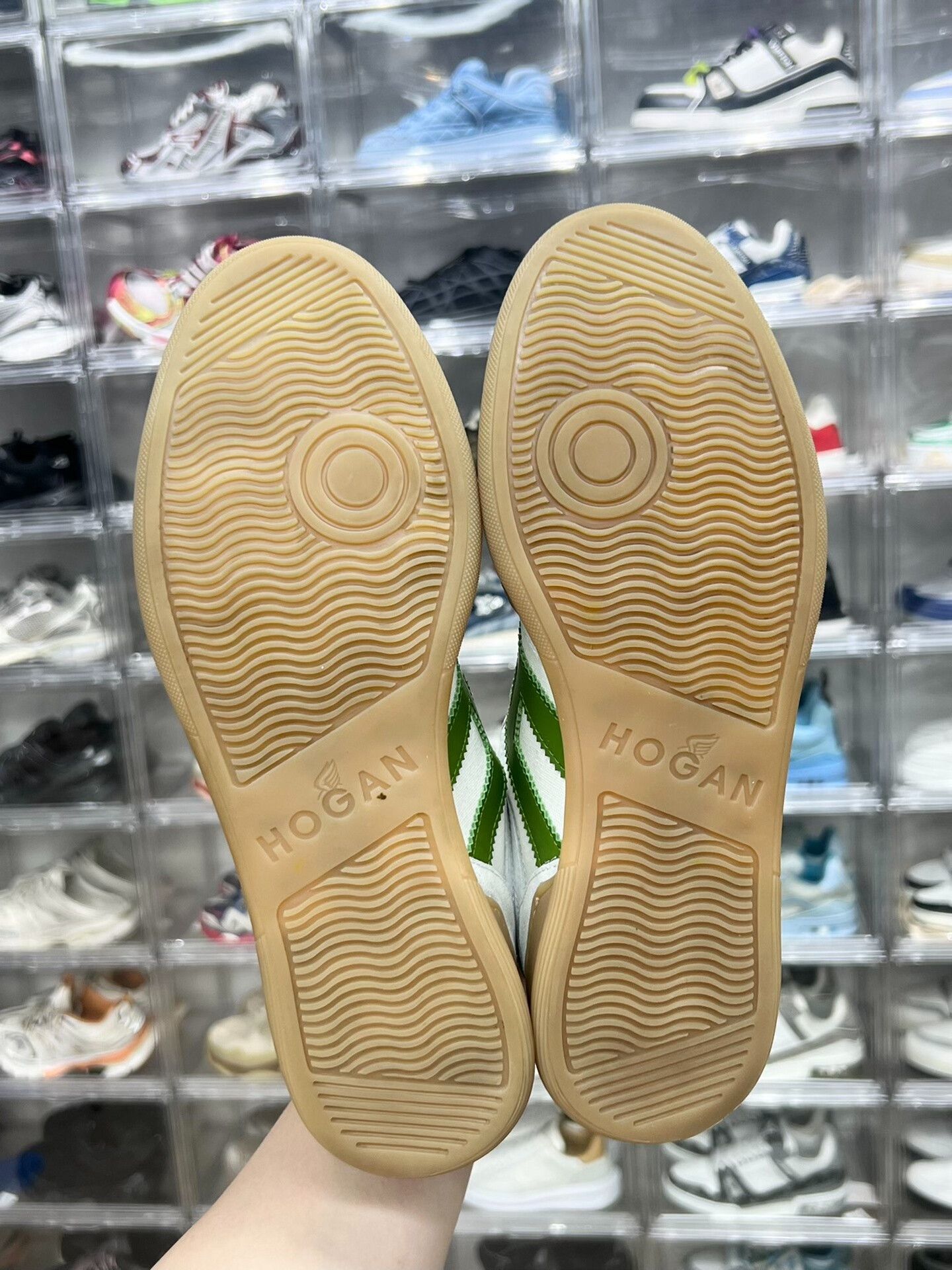 Hogan Hogan Retro Lowtop Sneakers 8.5 Men Size US 8.5 / EU 41-42 - 8 Thumbnail