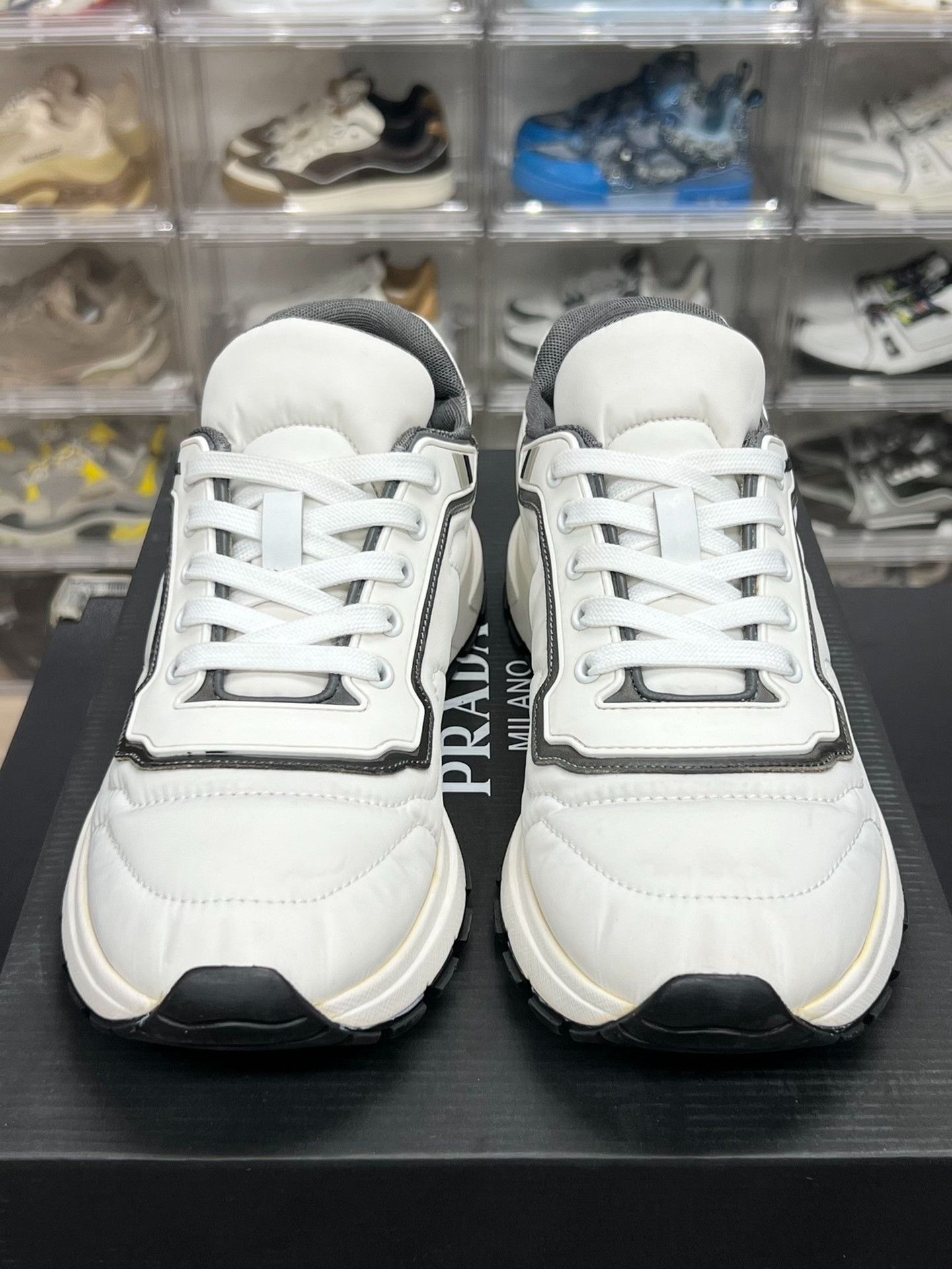 Prada Prada Casual White Lowtop Sneakers 8 Men Size US 8 / EU 41 - 2 Thumbnail
