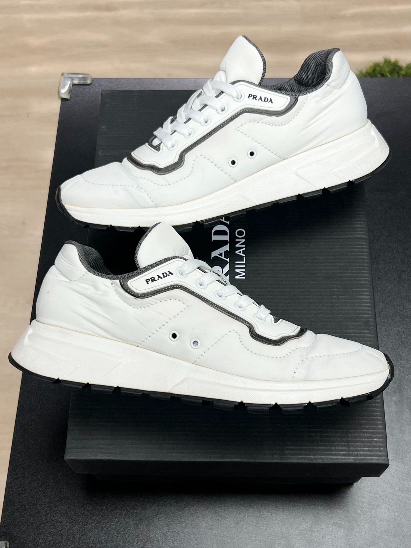 Prada Prada Casual White Lowtop Sneakers 8 Men Size US 8 / EU 41 - 5 Thumbnail