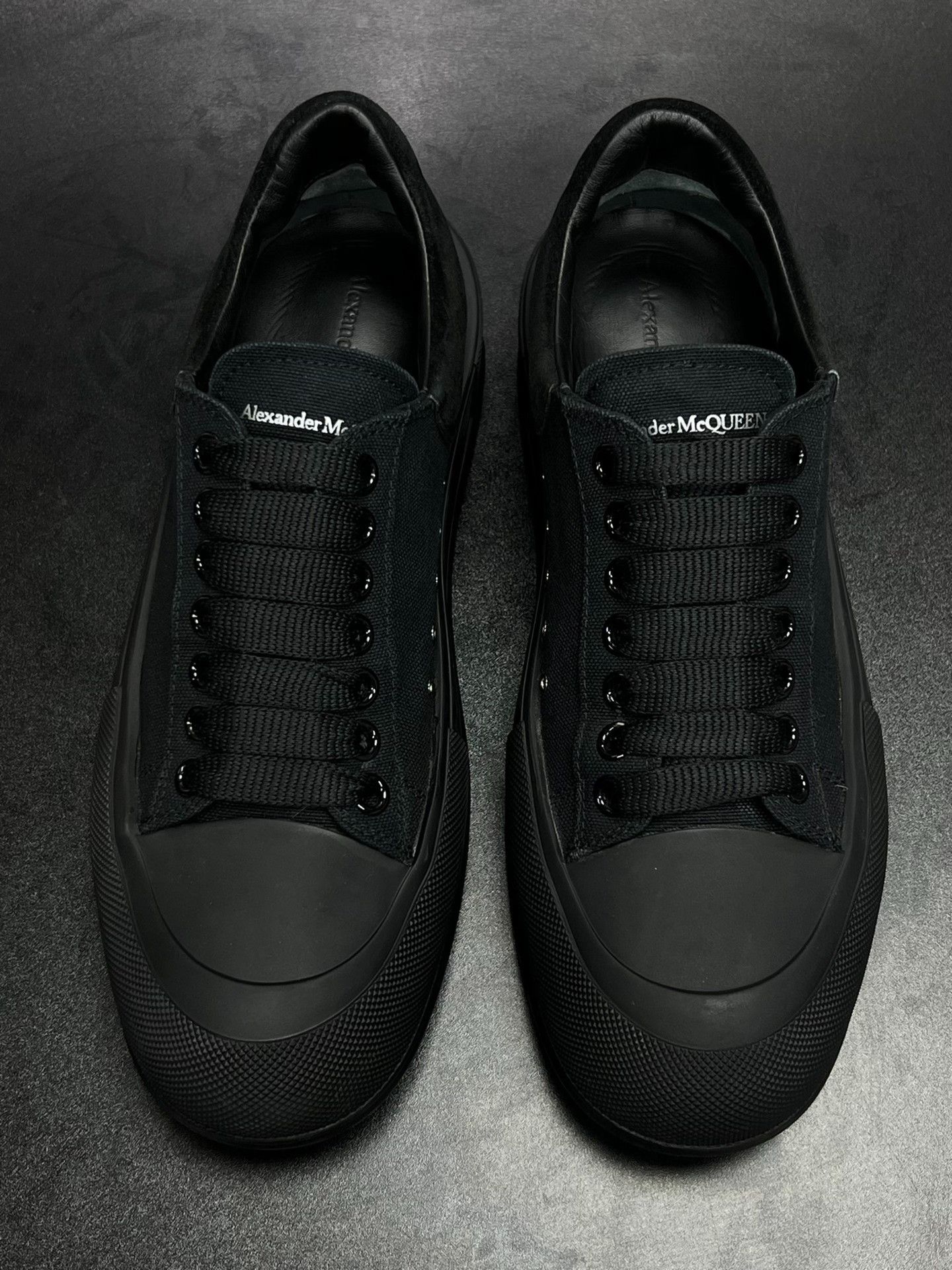 Alexander McQueen Alexander McQueen Black Lowtop Sneakers 9 Men Size US 9 / EU 42 - 3 Thumbnail