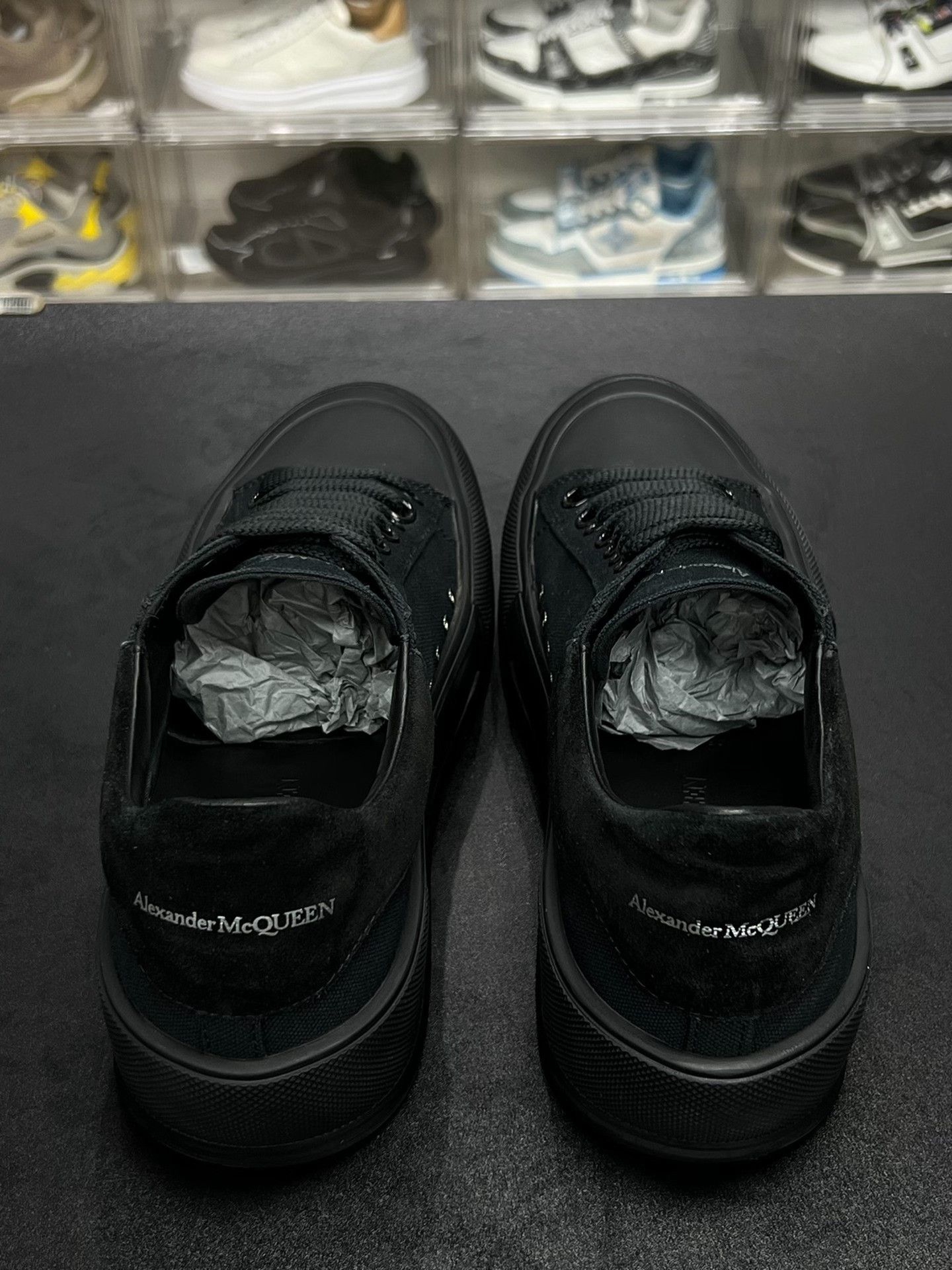 Alexander McQueen Alexander McQueen Black Lowtop Sneakers 9 Men Size US 9 / EU 42 - 7 Thumbnail