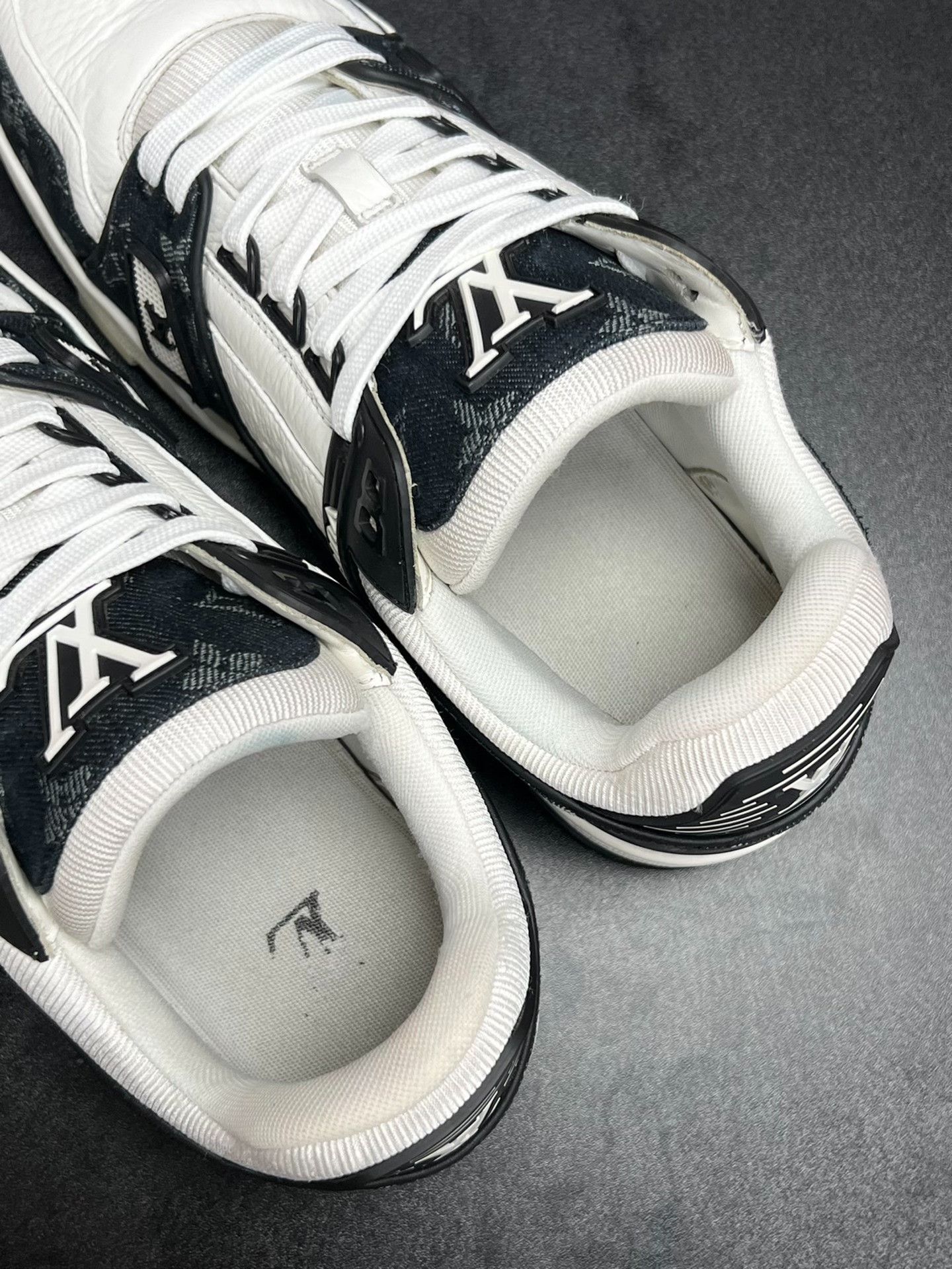 Louis Vuitton Louis Vuitton Training Denim Black Lowtop Sneakers 7 Men Size US 7 / EU 40 - 4 Thumbnail