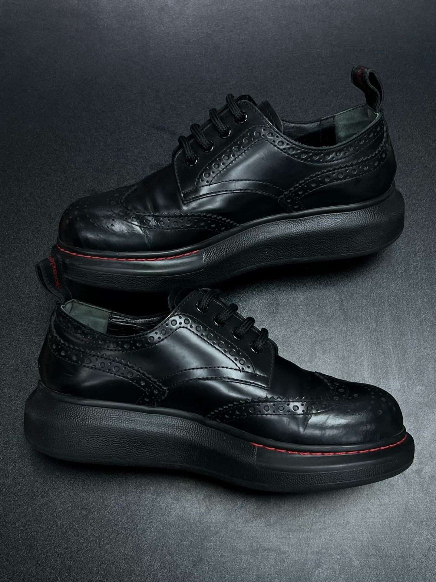 Alexander McQueen Alexander McQueen Lowtop Sneakers us_6-5 Women Size US 6.5 / IT 36.5 - 6 Thumbnail
