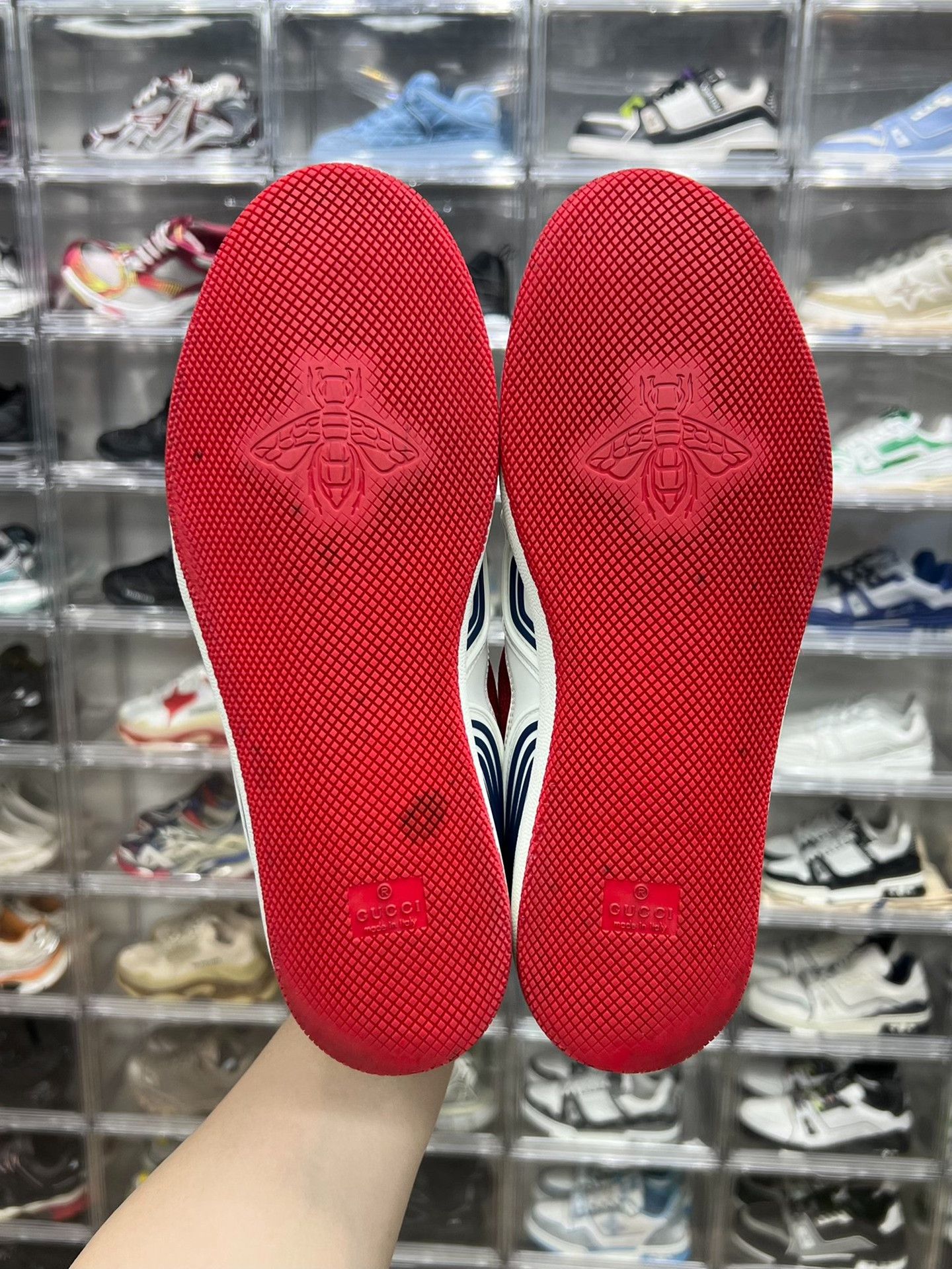 Gucci Gucci Red Lowtop Sneakers 9 Men Size US 9 / EU 42 - 8 Thumbnail