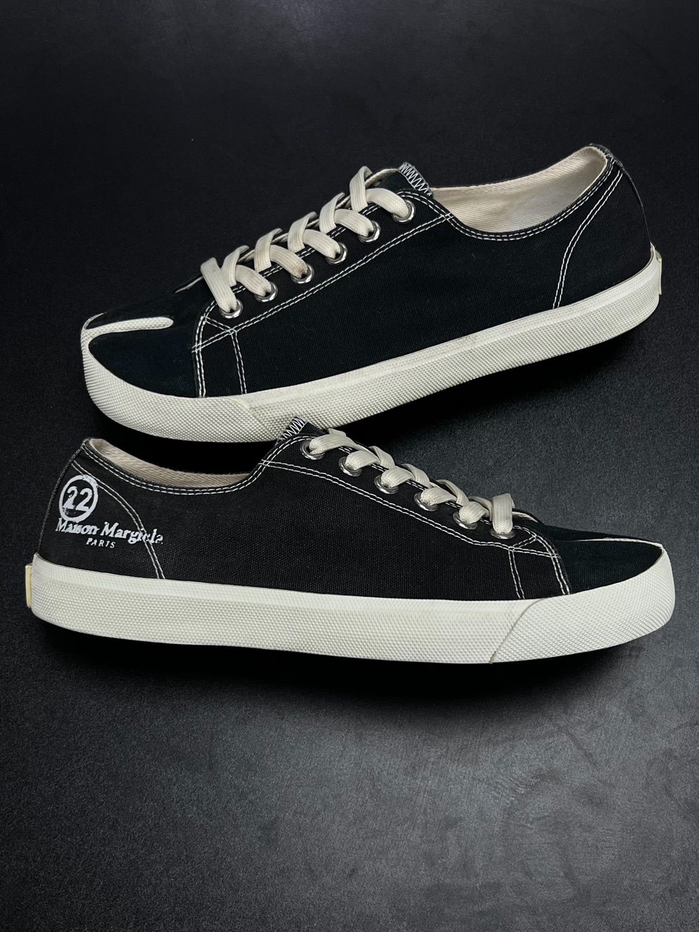 Maison Margiela Maison Margiela Black Lowtop Sneakers 8 Men Size US 8 / EU 41 - 5 Thumbnail