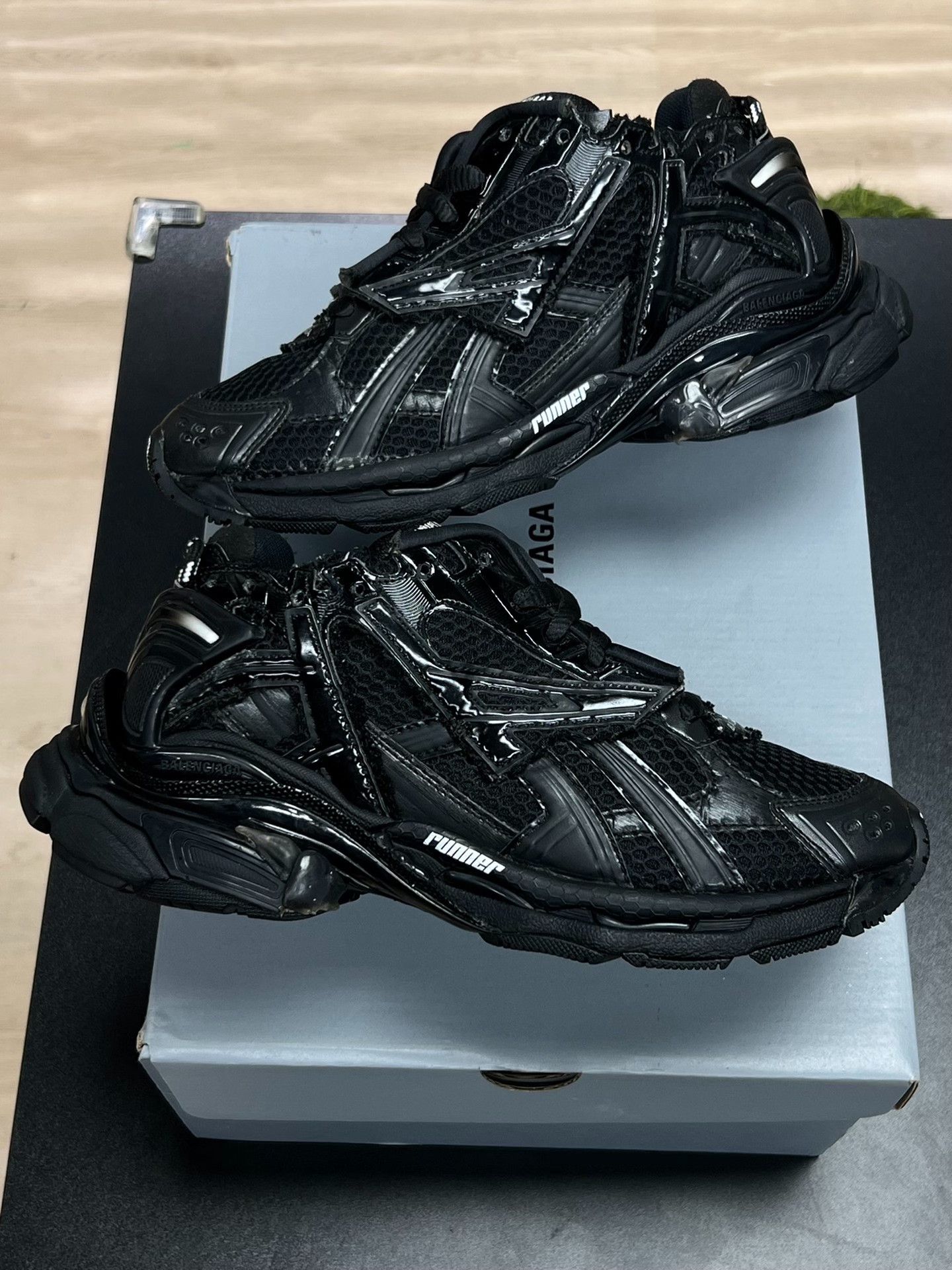 Balenciaga Balenciaga Running Black Lowtop Sneakers us_8 Women Size US 8 / IT 38 - 5 Thumbnail