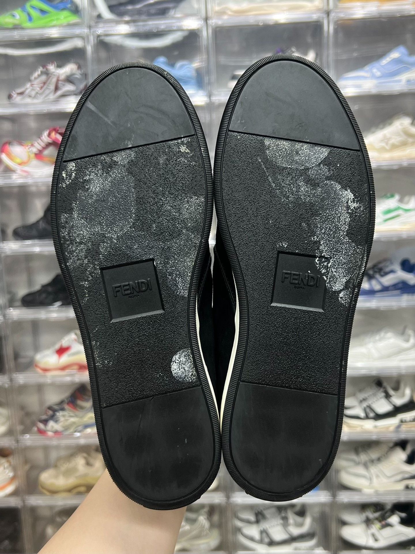 Fendi Fendi Suede Lowtop Sneakers 11 Men Size US 11 / EU 44 - 8 Thumbnail