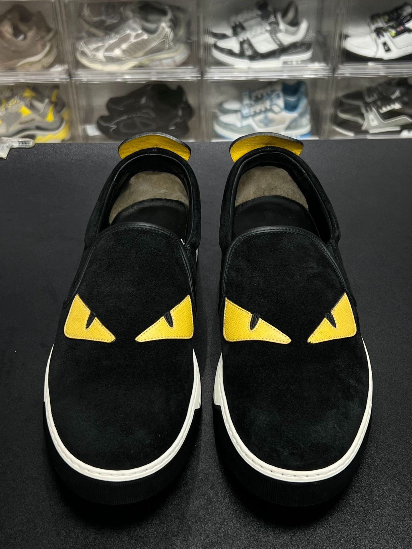 Fendi Fendi Suede Lowtop Sneakers 11 Men Size US 11 / EU 44 - 2 Thumbnail