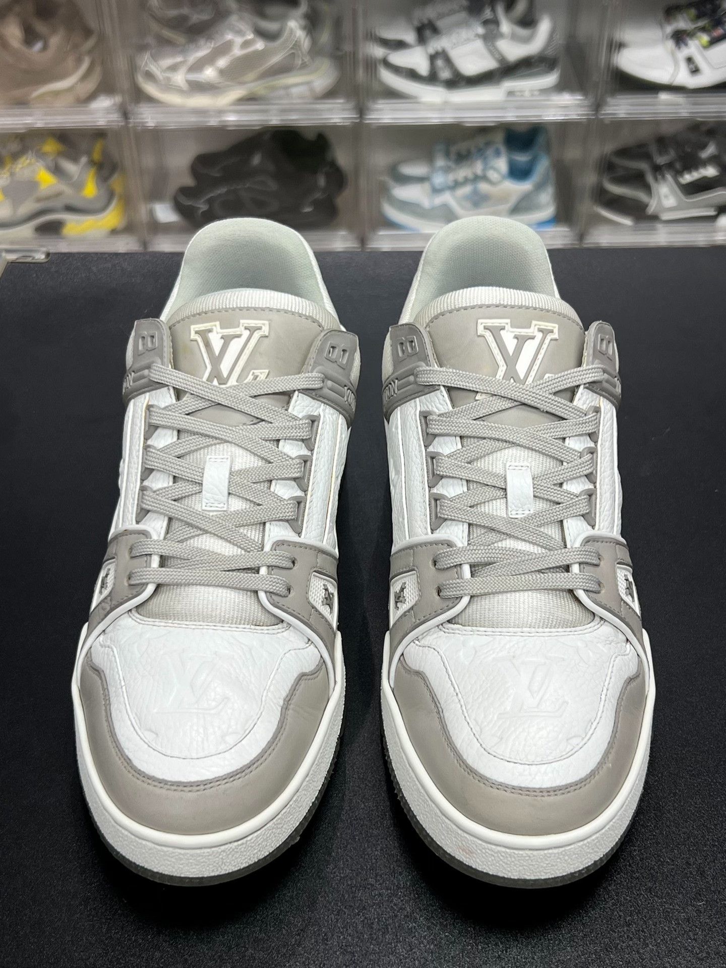 Louis Vuitton Louis Vuitton Training White Lowtop Sneakers 8 Men Size US 8 / EU 41 - 2 Thumbnail