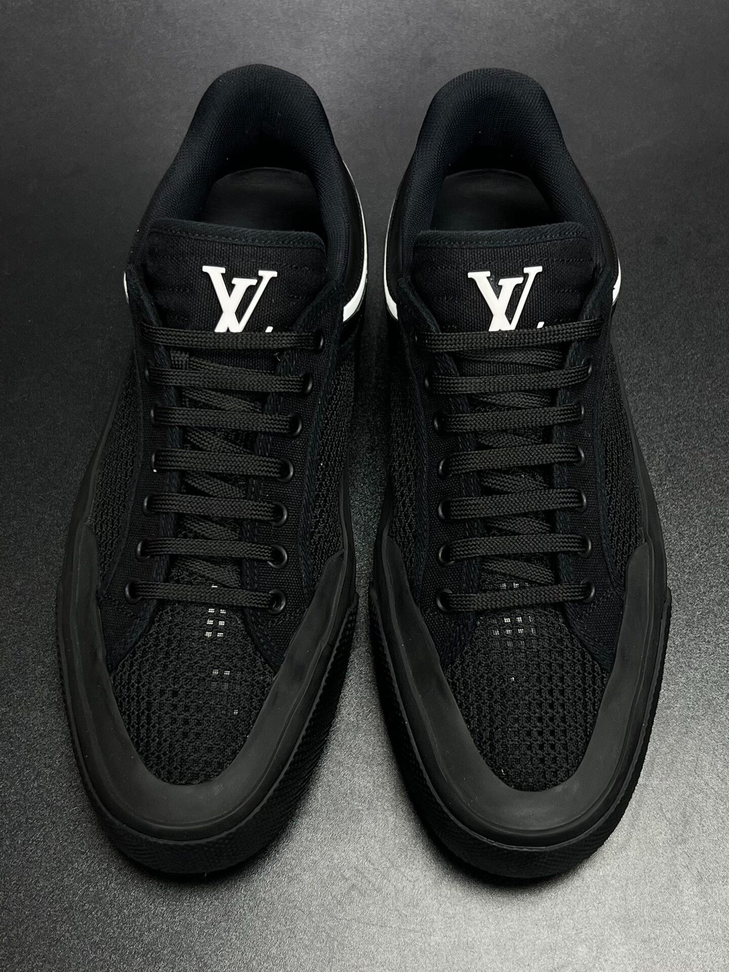 Louis Vuitton Louis Vuitton Mesh Black Lowtop Sneakers 9.5 Men Size US 9.5 / EU 42-43 - 3 Thumbnail