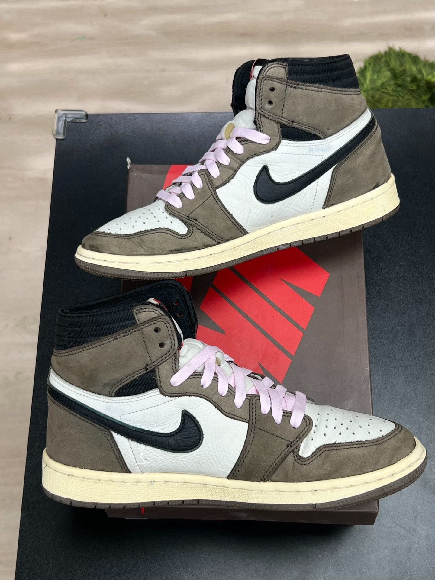Jordan Brand Jordan Brand AIR JORDAN Hitop Sneakers 10 Men Size US 10 / EU 43 - 5 Thumbnail