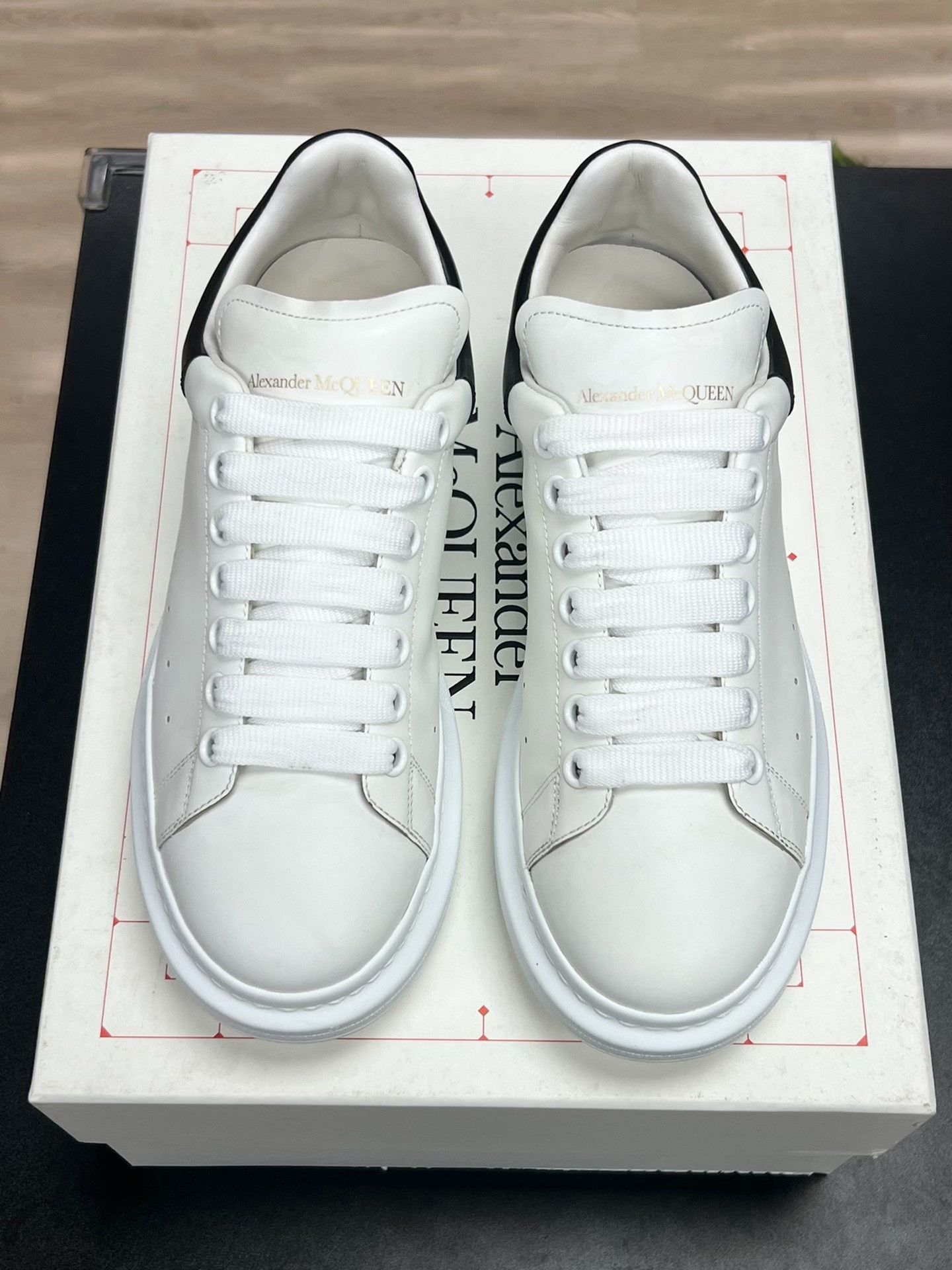 Alexander McQueen Alexander McQueen Leather Black Lowtop Sneakers 8 Men Size US 8 / EU 41 - 3 Thumbnail