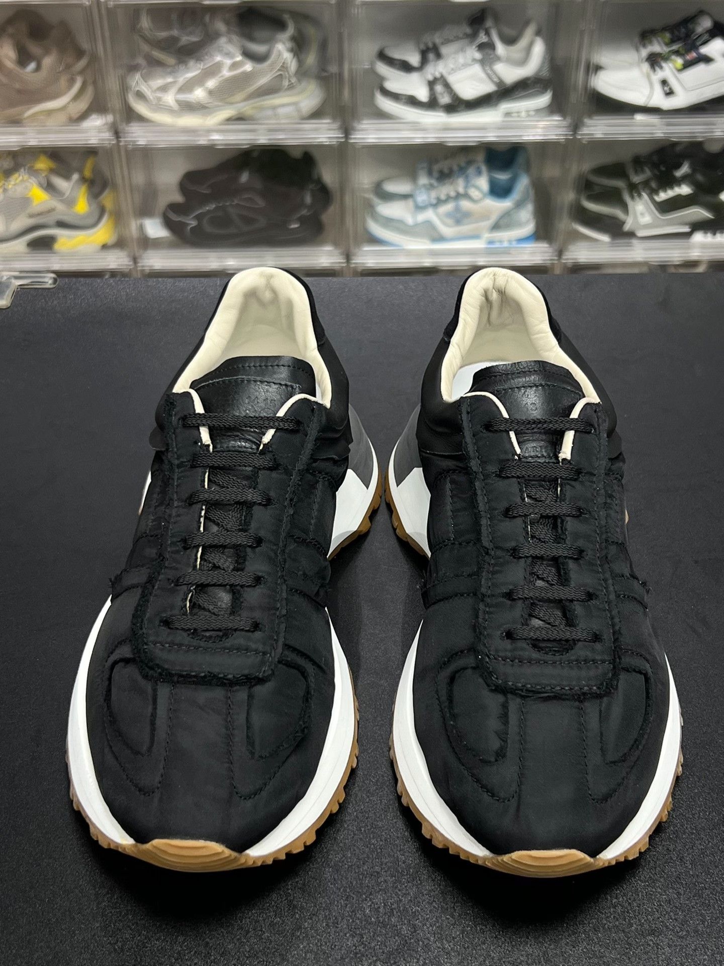 Maison Margiela Maison Margiela Running Black Lowtop Sneakers 9 Men Size US 9 / EU 42 - 2 Thumbnail