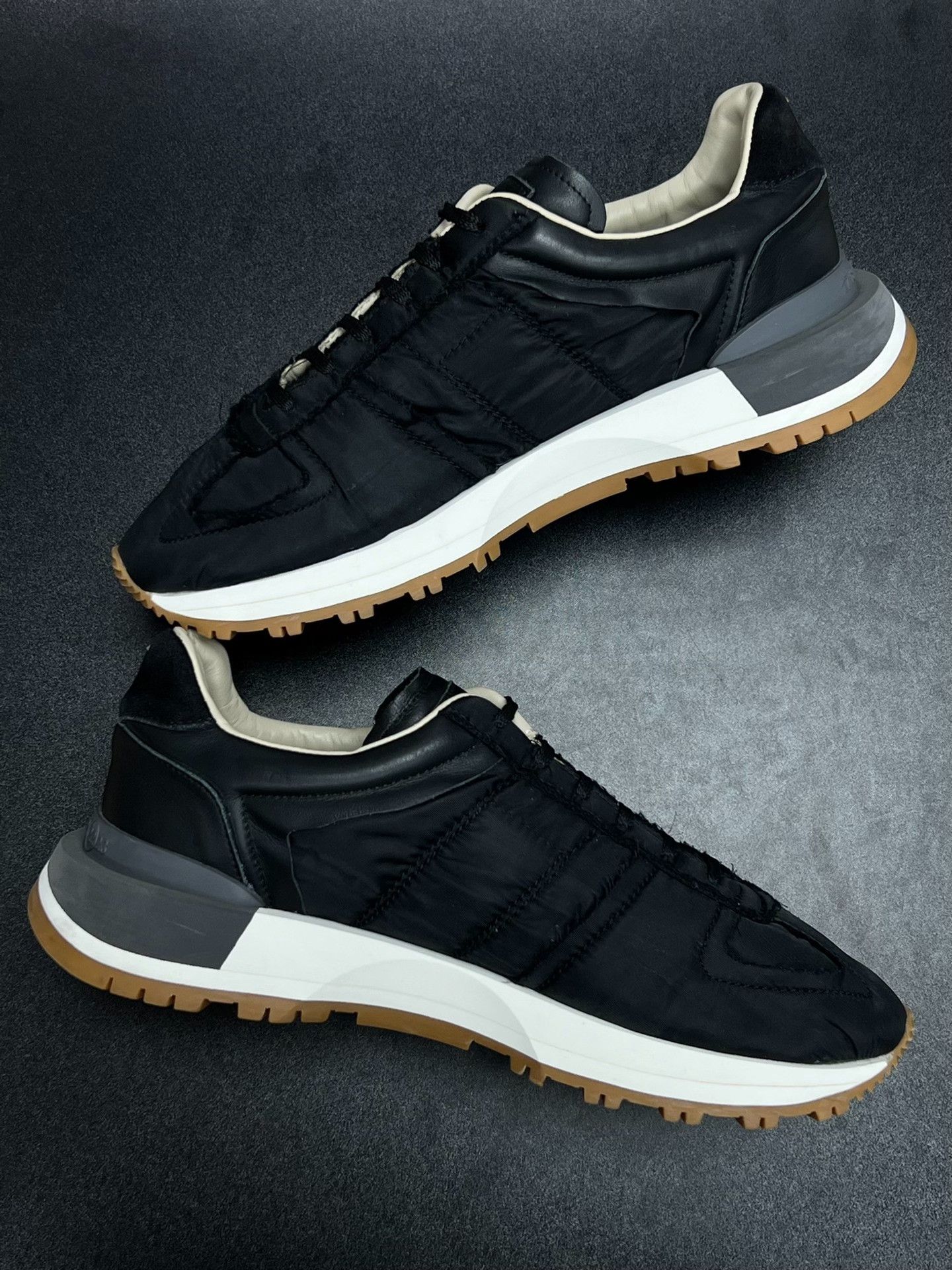 Maison Margiela Maison Margiela Running Black Lowtop Sneakers 9 Men Size US 9 / EU 42 - 6 Thumbnail